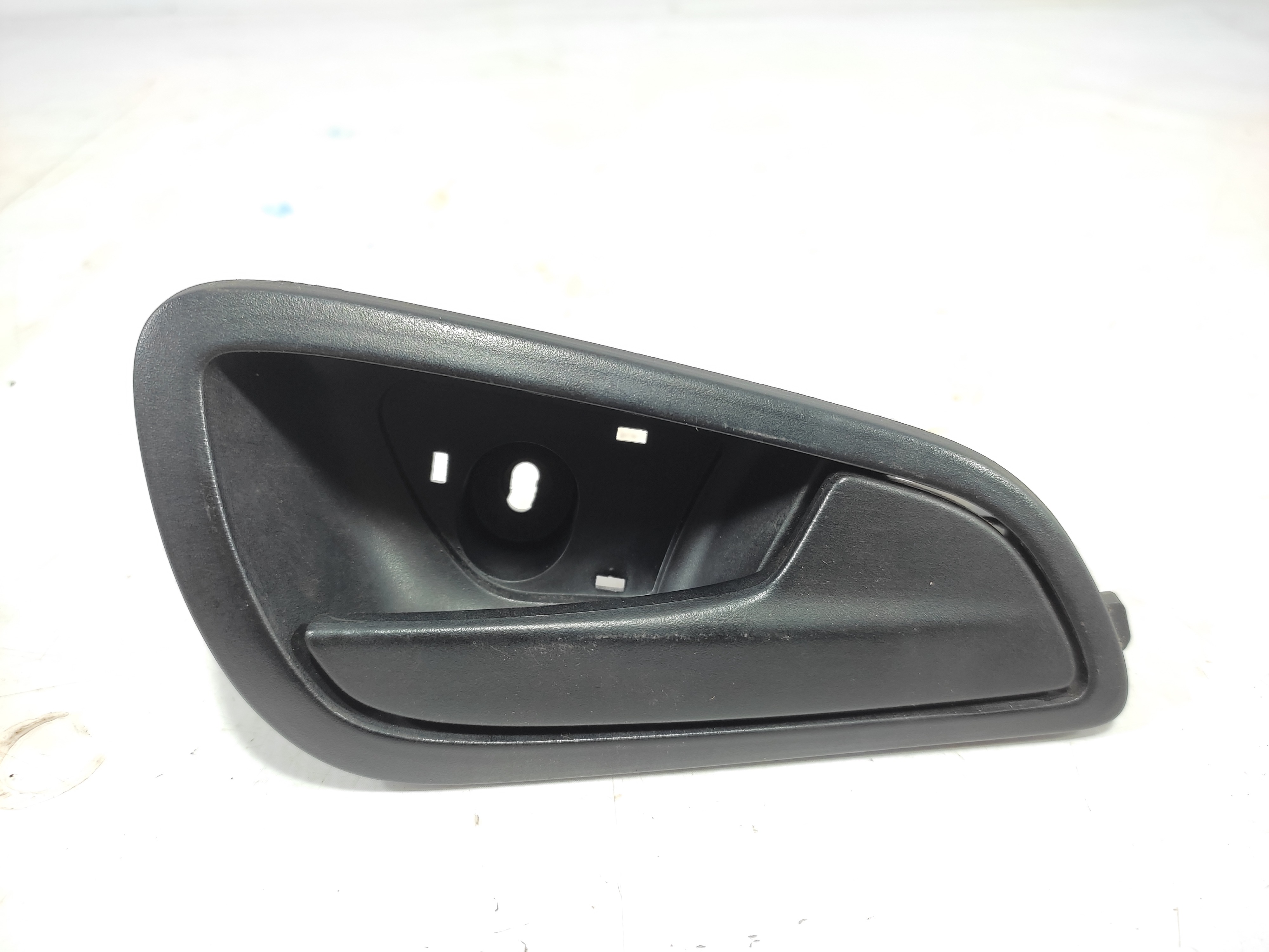 Maçaneta Interna Dianteira Direita Ford Ka 2015 E3b5a22660  – Preto – Dianteira 5