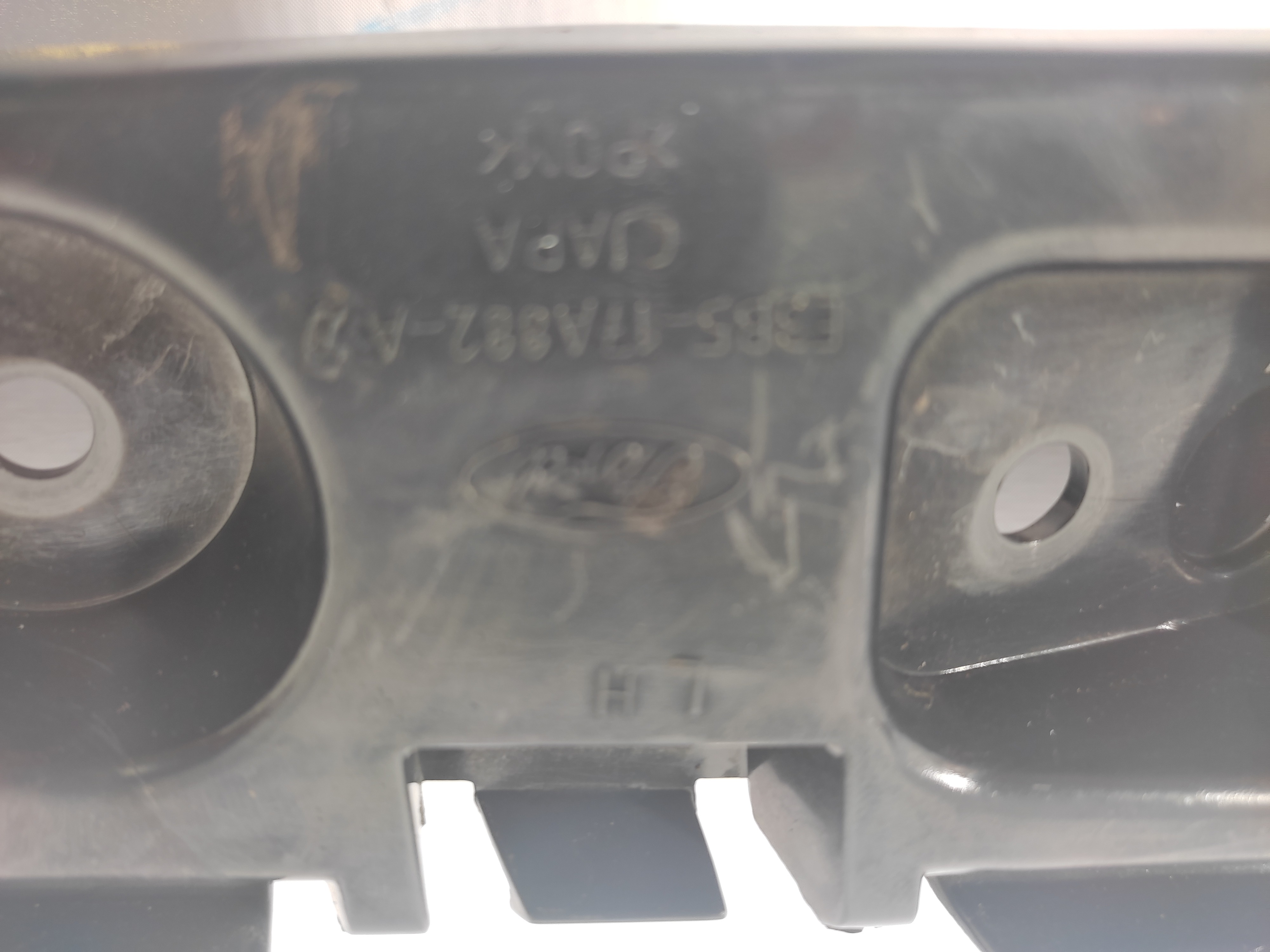 Guia Parachoque Traseiro Ford Ka 1.0 2017 17a881a Par 5
