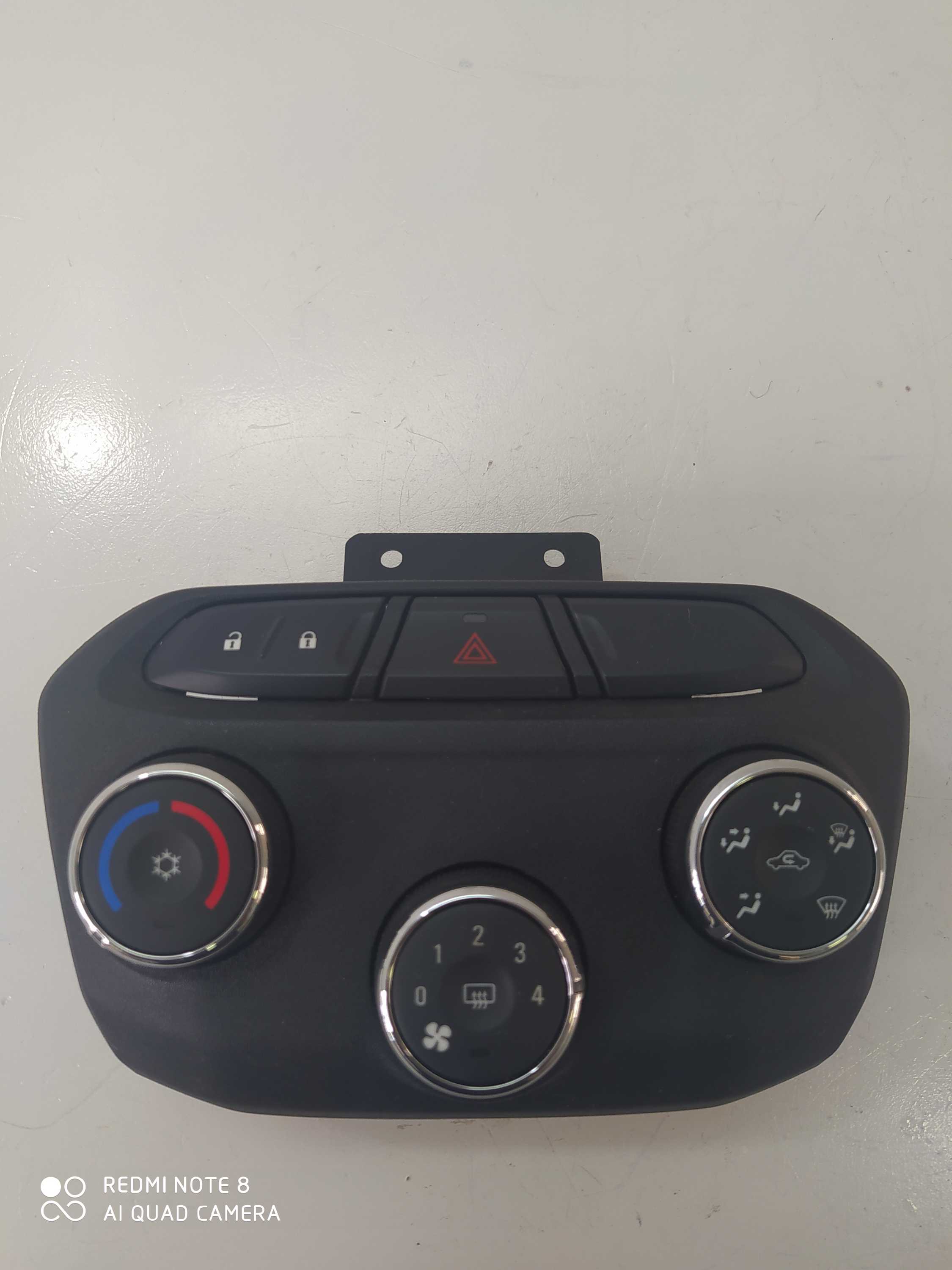 Comando Botões Ar Condicionado Chevrolet Onix 1.0 2017 4