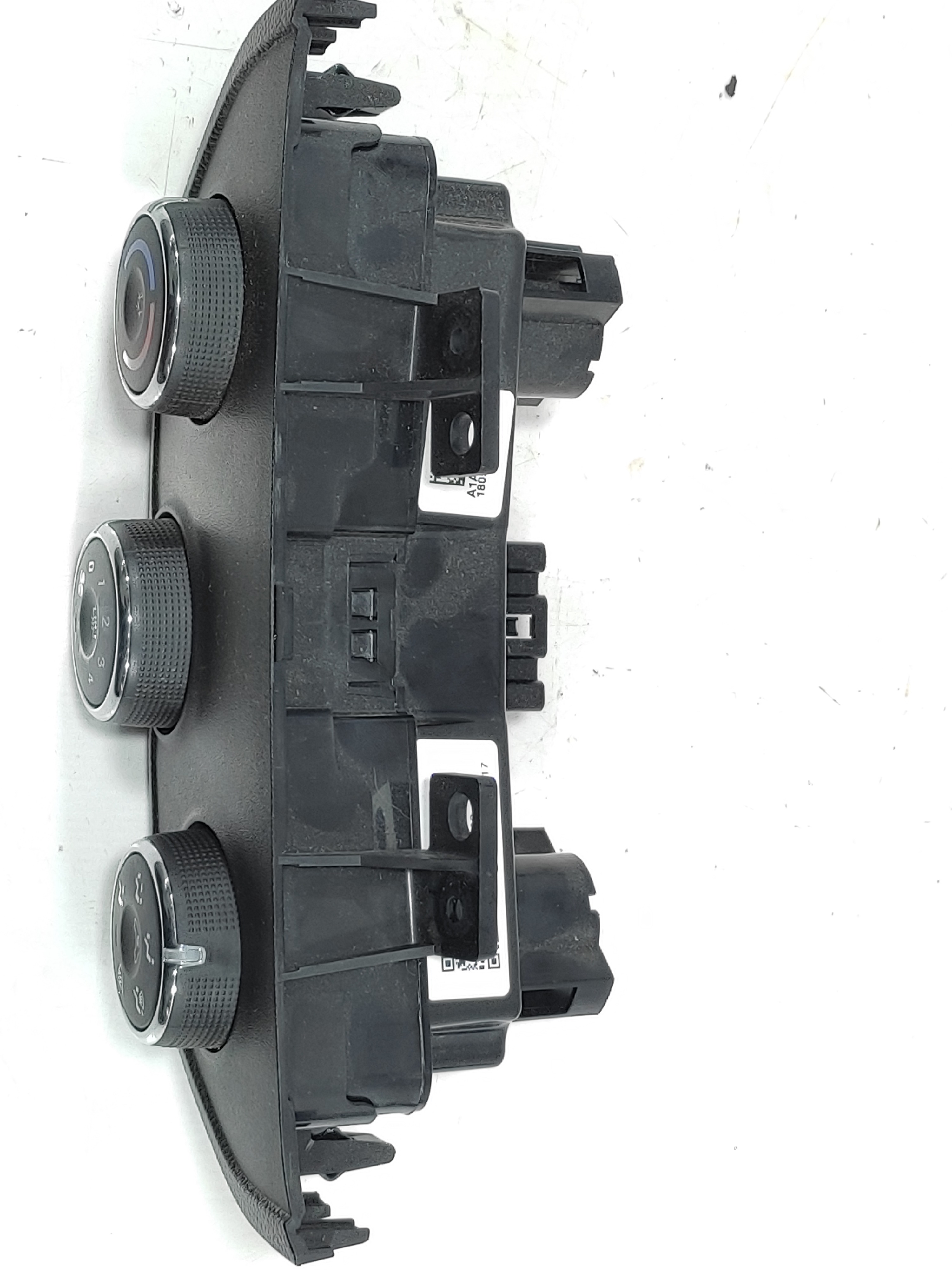 Comando Ar Condicionado Chevrolet Cobalt 2019 52106115 2