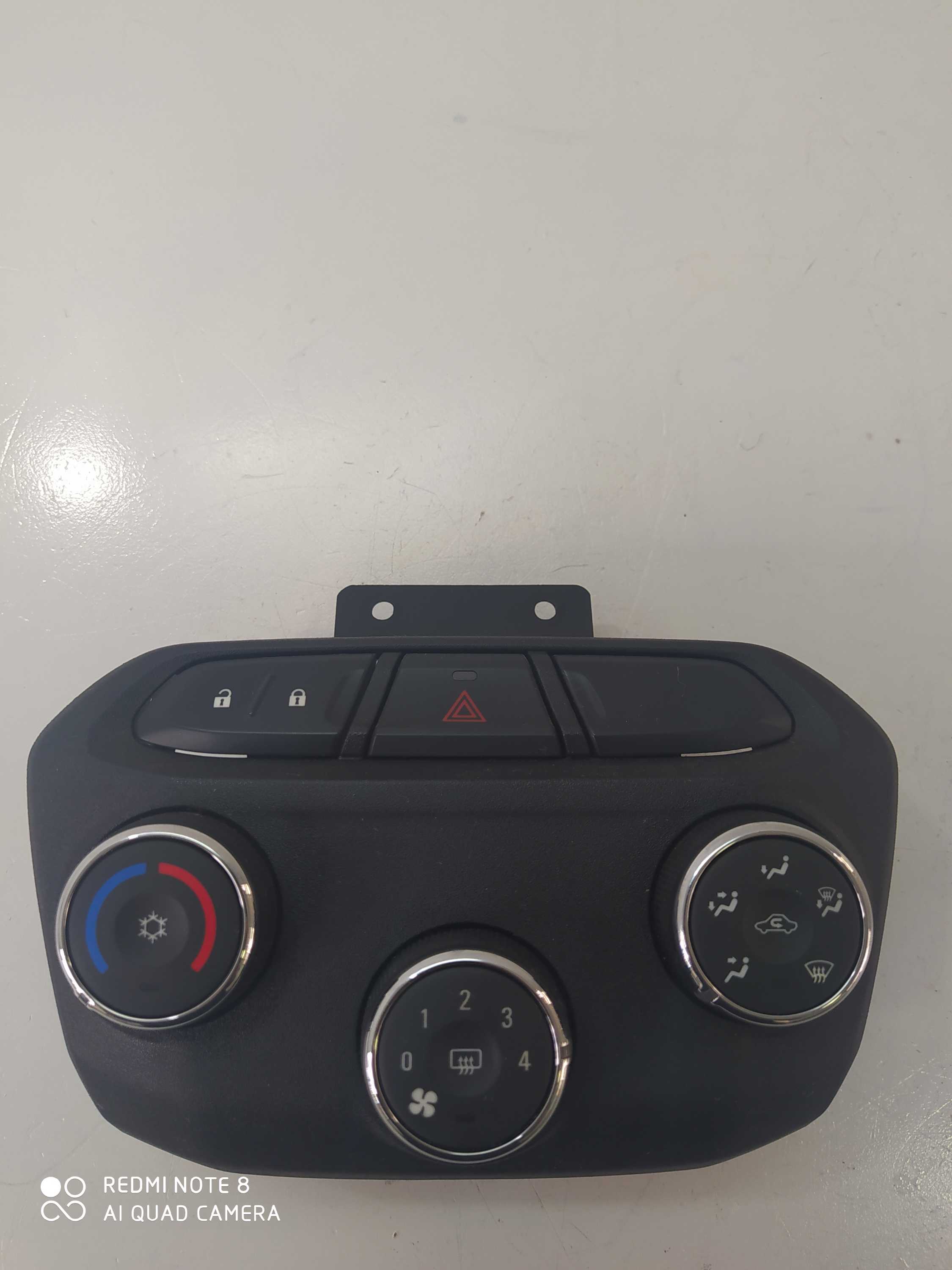 Comando Botões Ar Condicionado Chevrolet Onix 1.0 2017 3