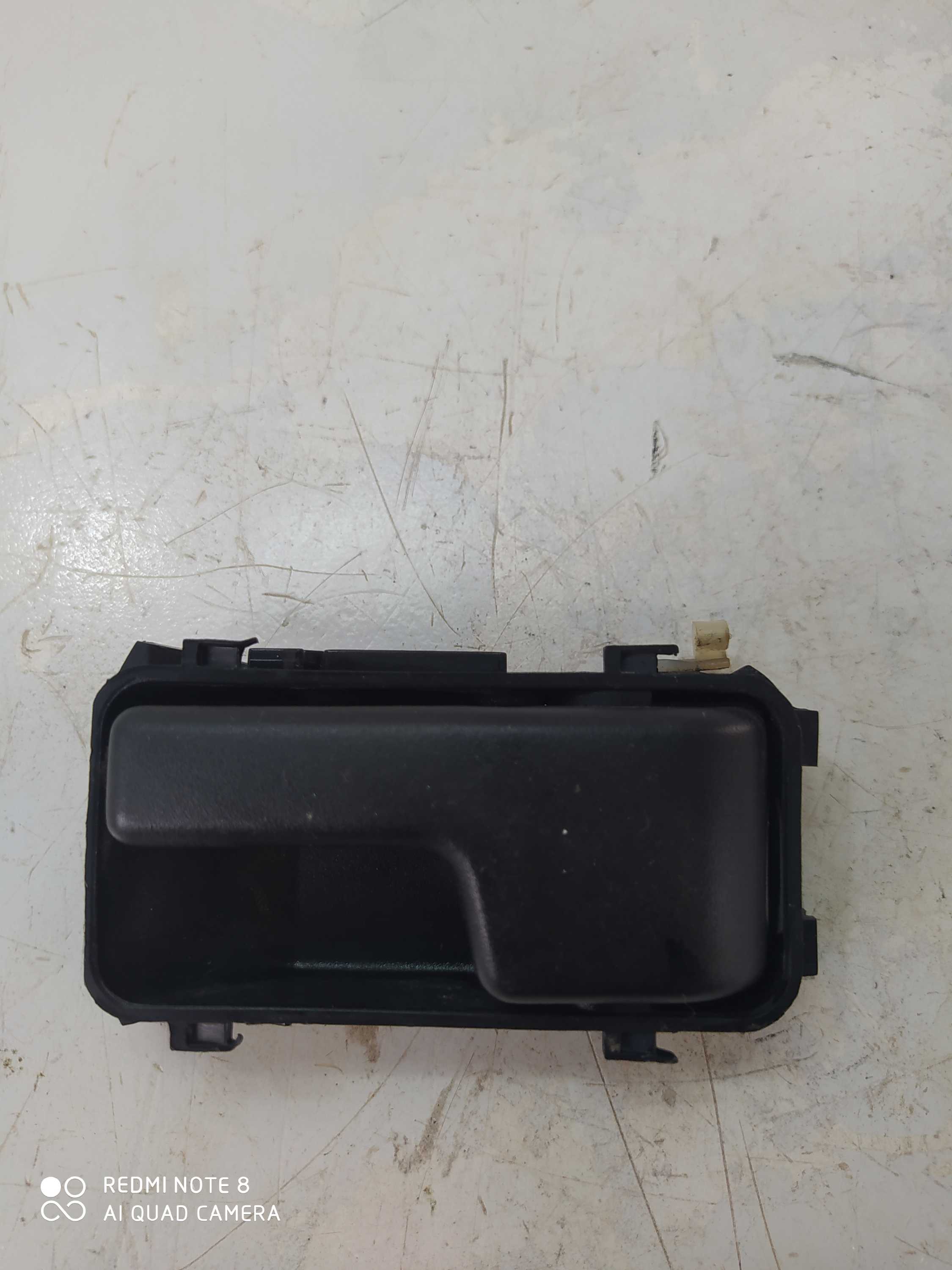Maçaneta Interna Traseira Esquerda Fiat Uno Mille 1.0 2011 Preto Traseira 2
