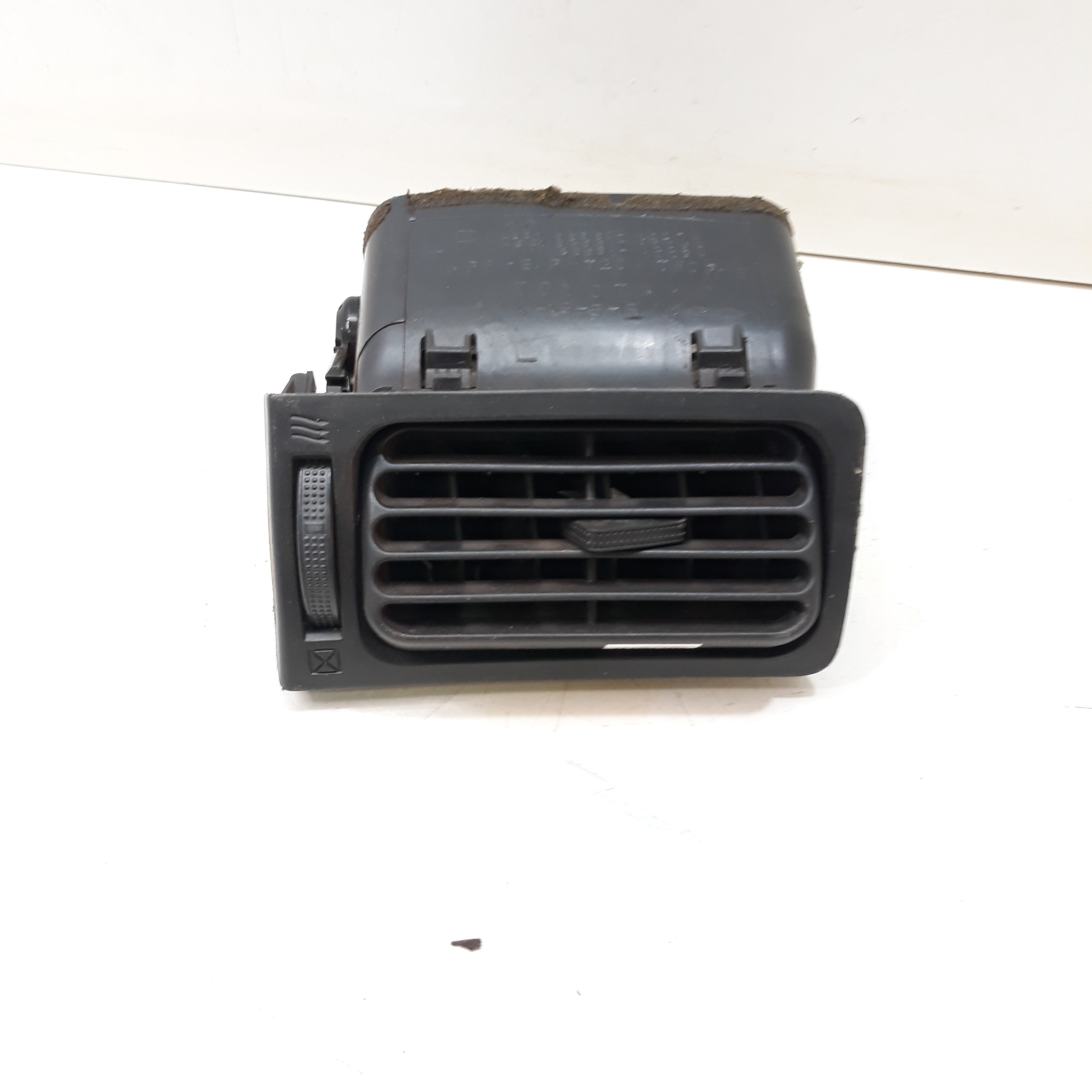 Difusor Ar Lateral Esquerdo Corolla Fielder 2003 2008 3