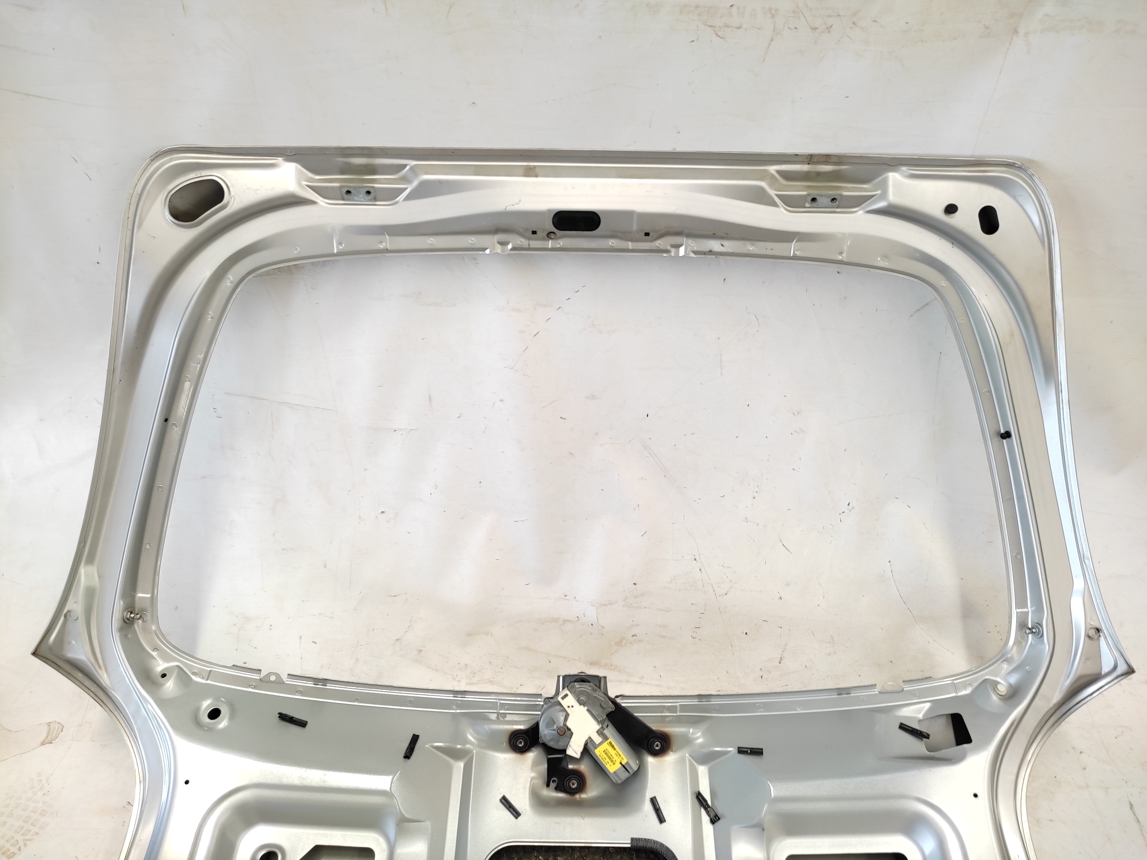 Tampa Traseira Citroën Xsara Picasso 2010 Prata 4