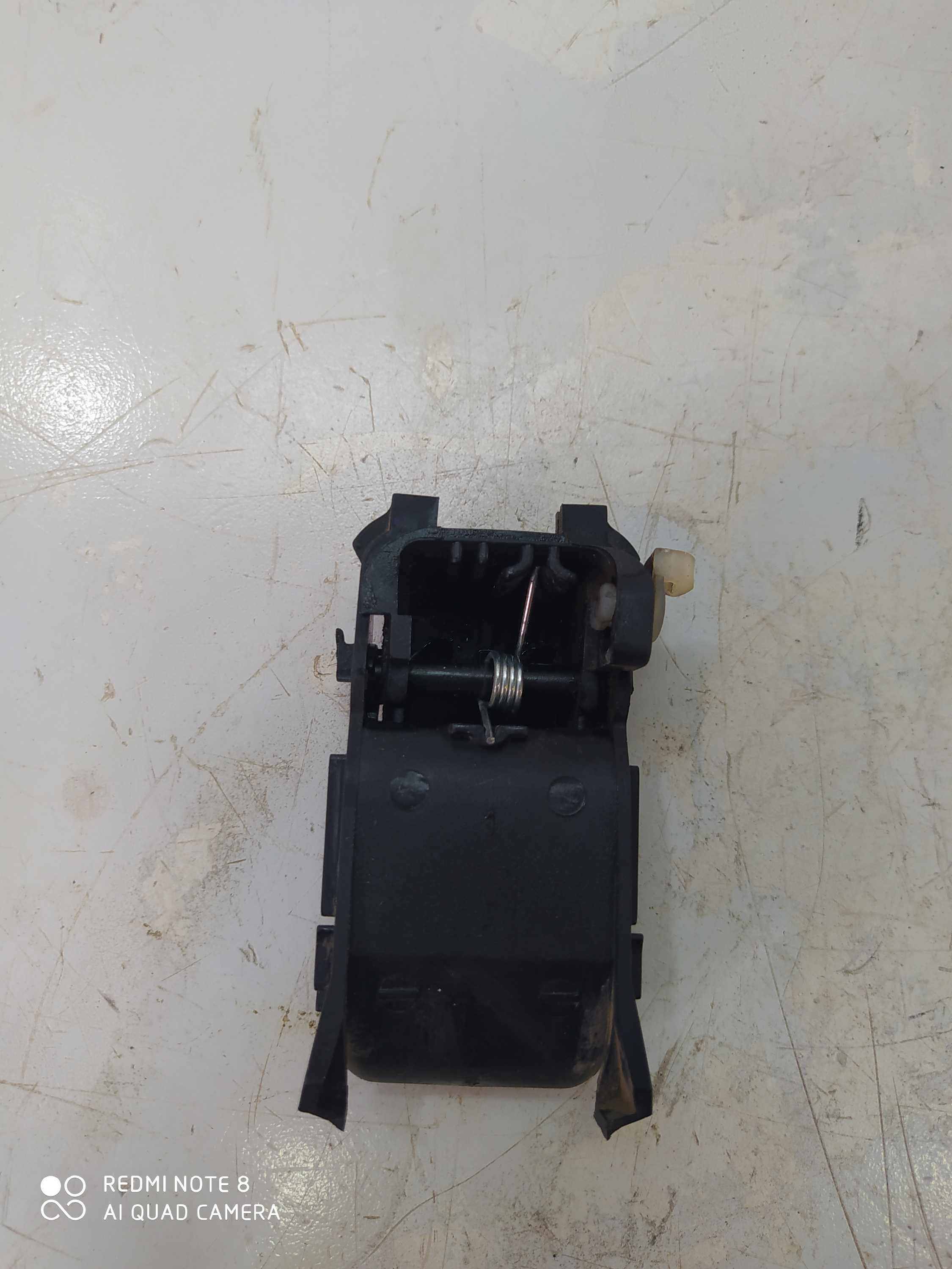 Maçaneta Interna Traseira Esquerda Fiat Uno Mille 1.0 2011 Preto Traseira