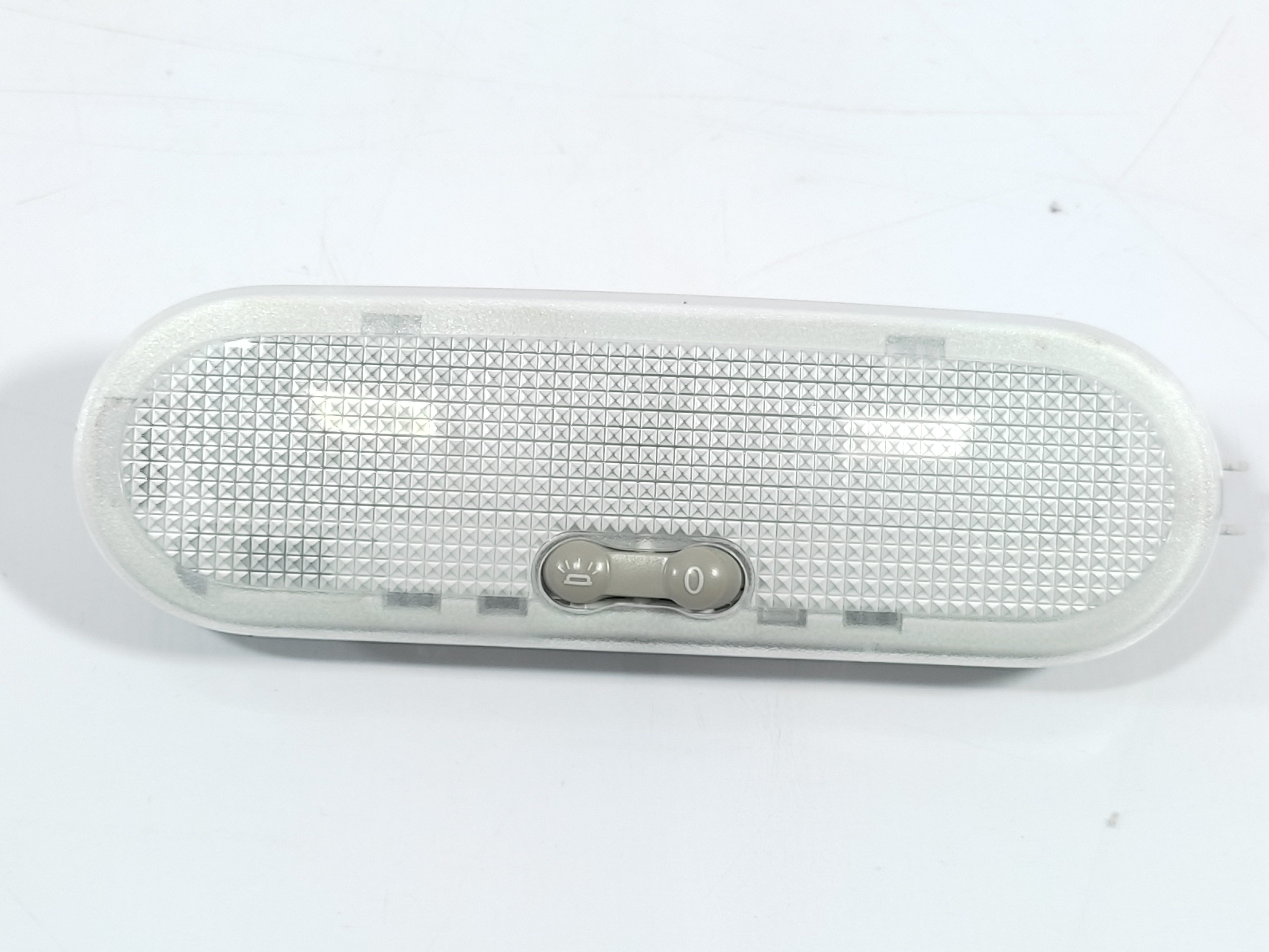 Luz De Teto Cortesia Nissan Versa 2017 264302fj2a Original 2