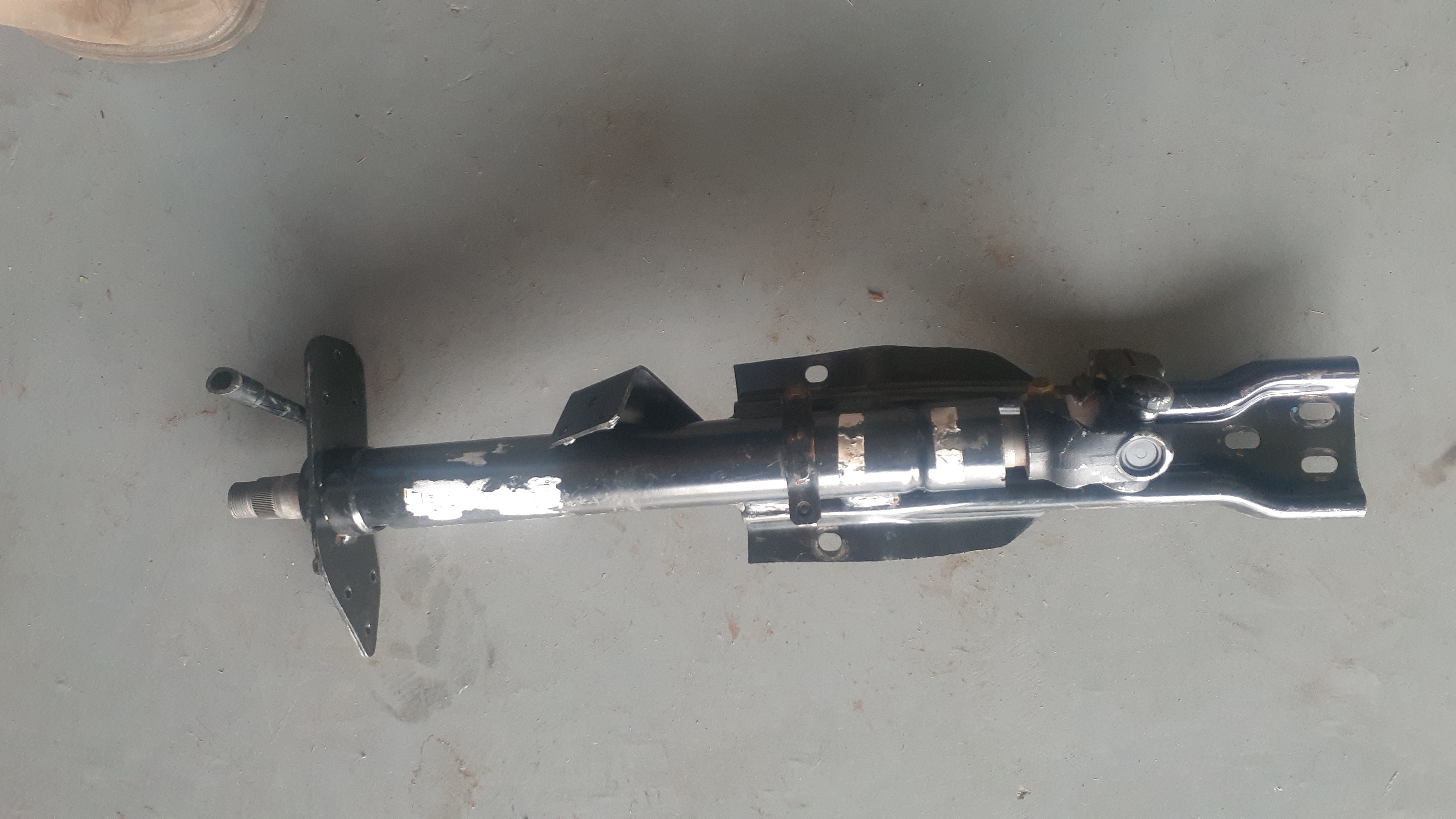Coluna de Direção Com Suporte 2