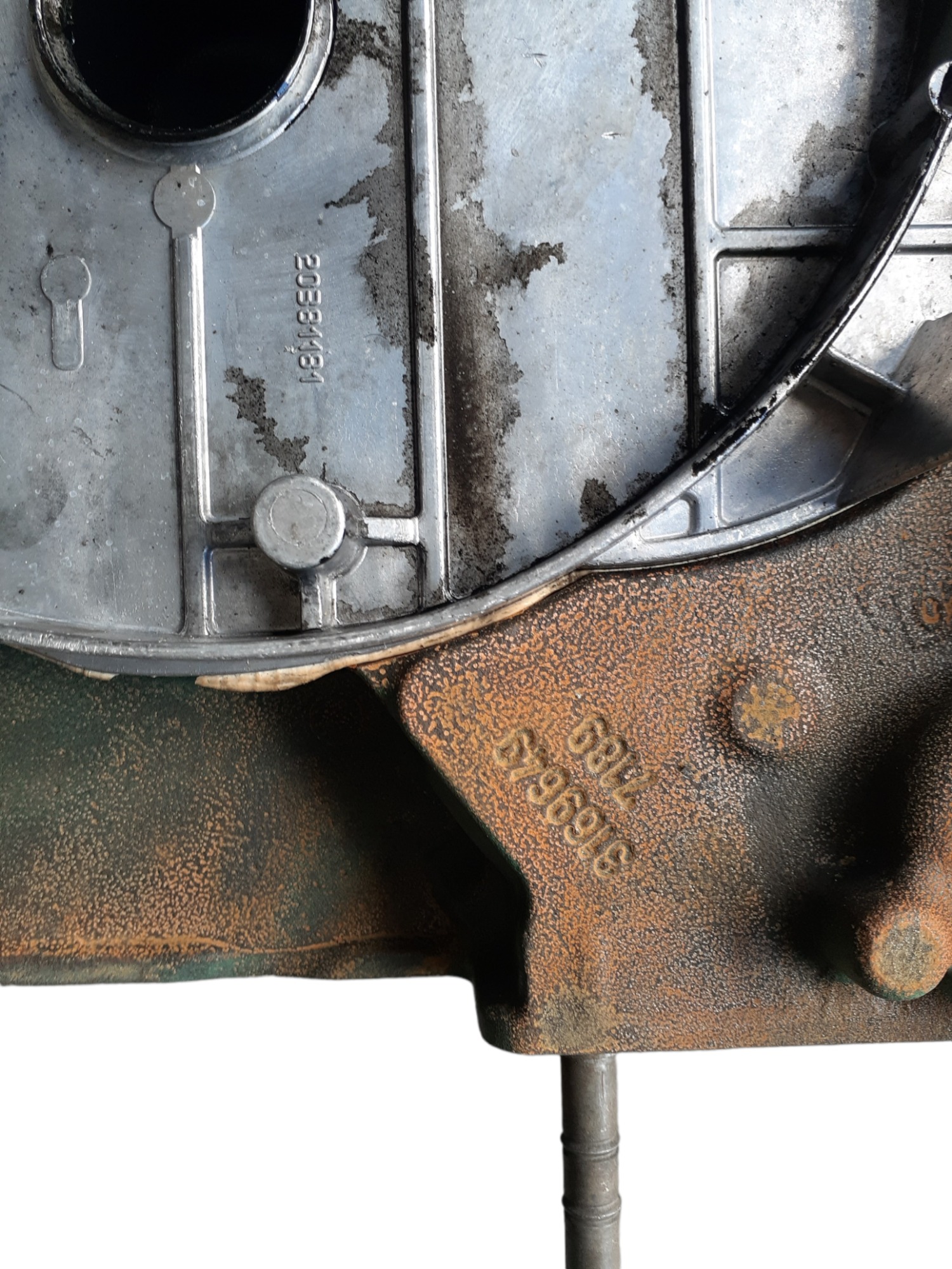 Tampa Distribuição Inferior Fh D12 Volvo 3165064 Original 6