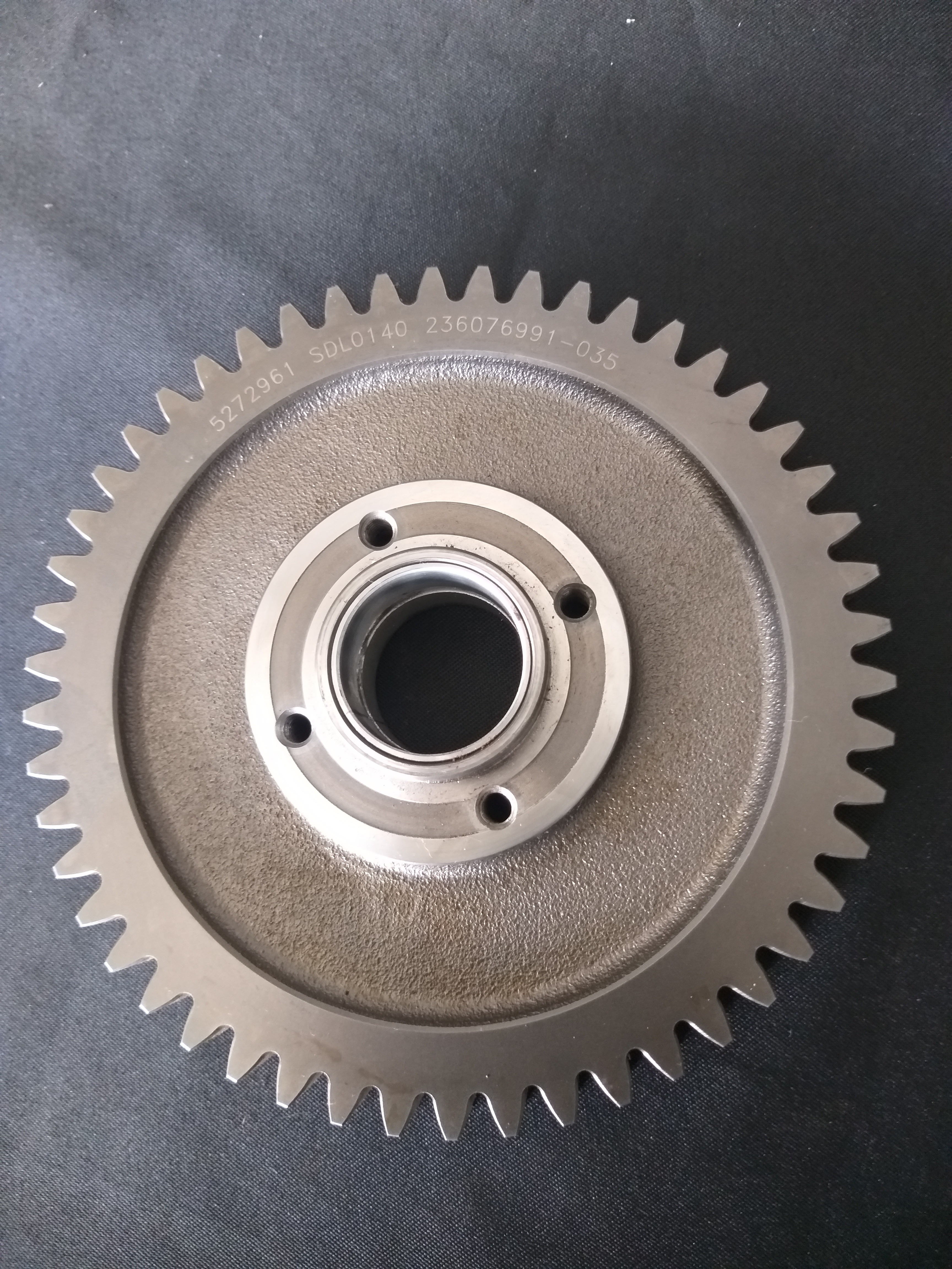 Engrenagem Intermediária Motor Cummins 5272961 Vw Express 2