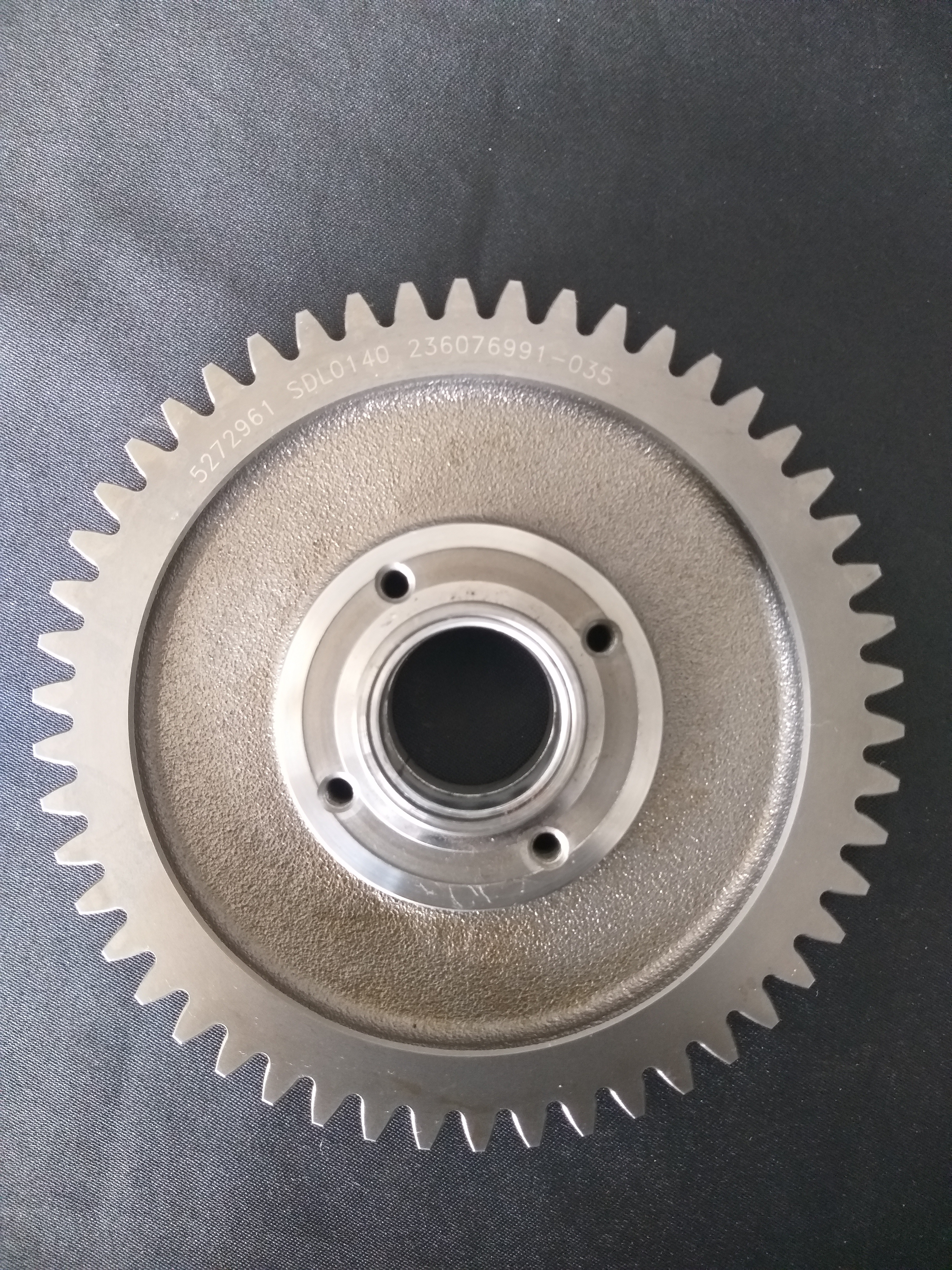 Engrenagem Intermediária Motor Cummins 5272961 Vw Express 3