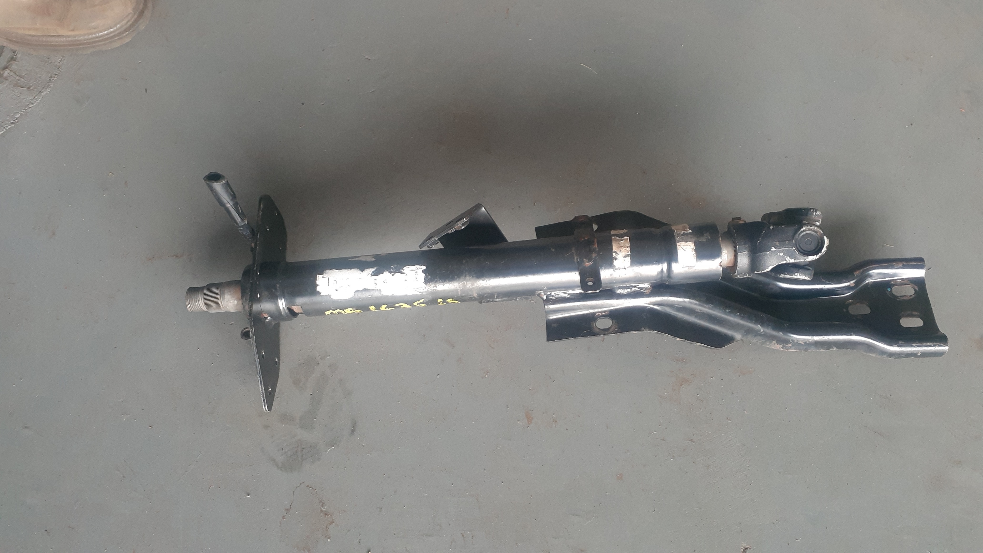 Coluna de Direção Com Suporte 4