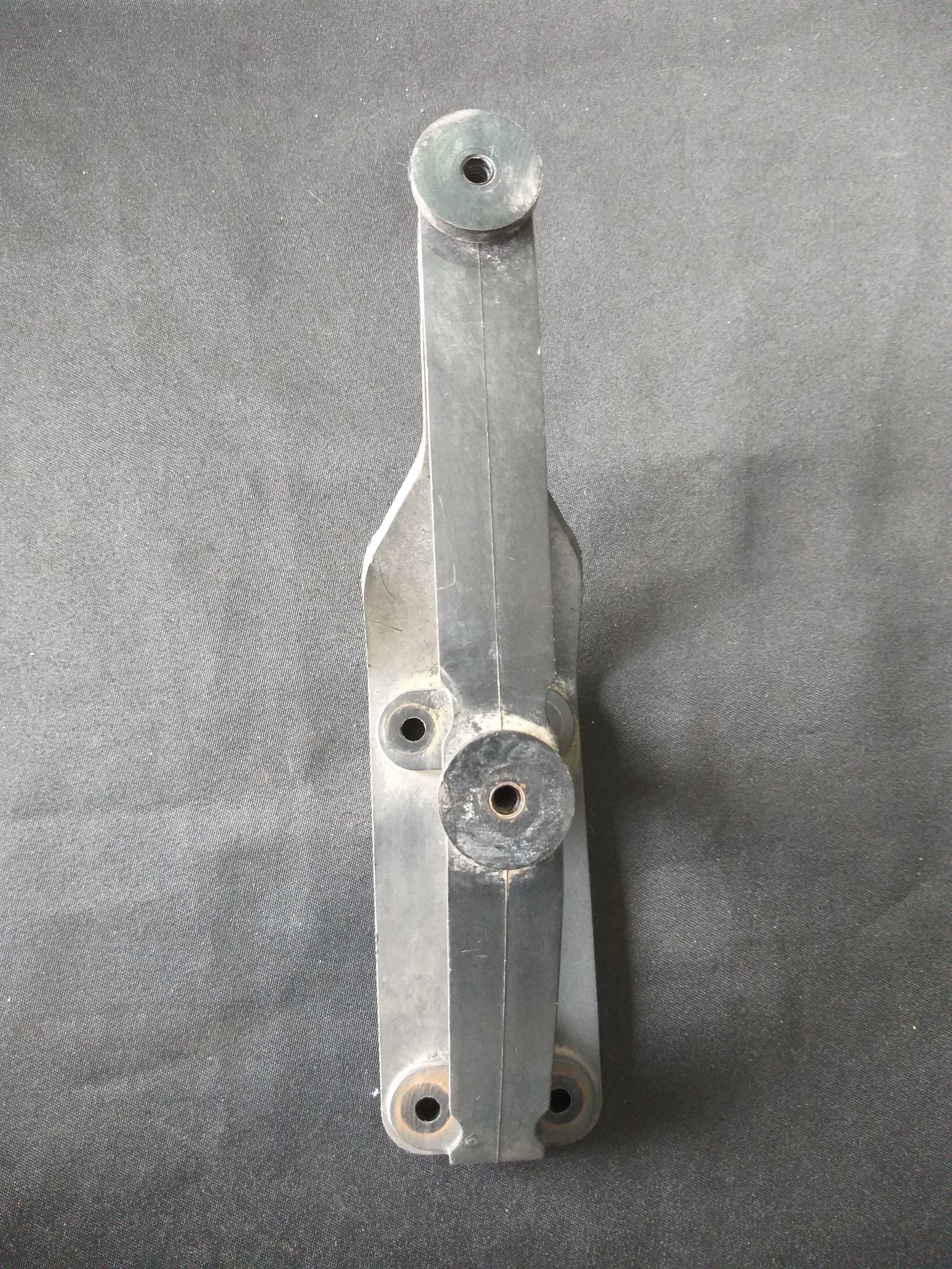 Suporte Quebra Sol Actros Original Mercedes A9438111814 2