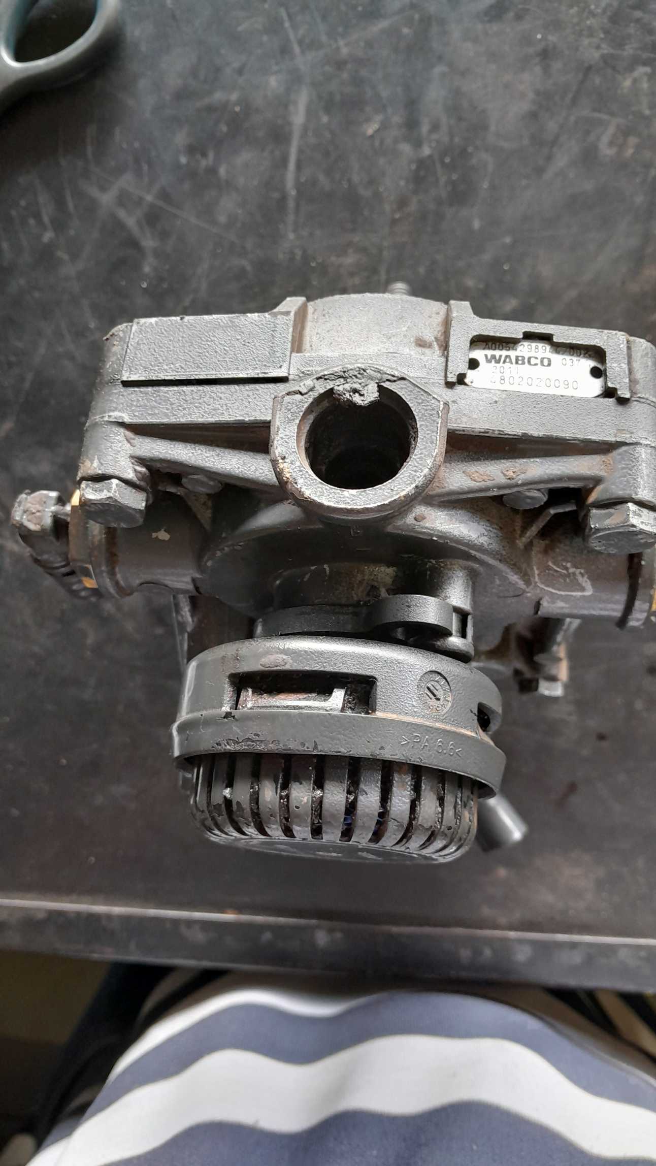 VÁLVULA RELÊ PROPORCIONAL WABCO MERCEDES BENZ 4802020090 2