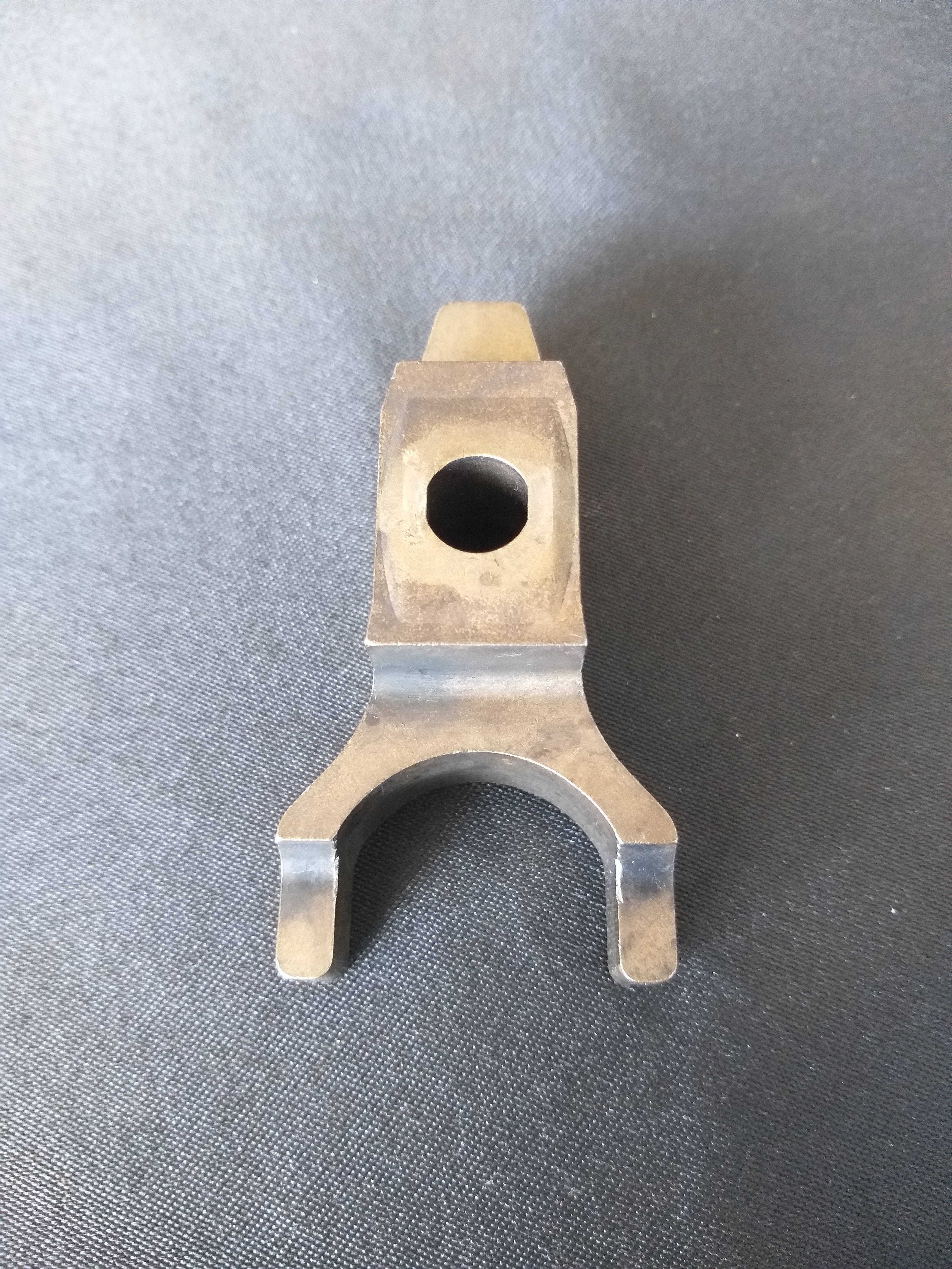 CAVALETE UNIDADE INJETORA VOLVO D13 ORIGINAL 21168206 3