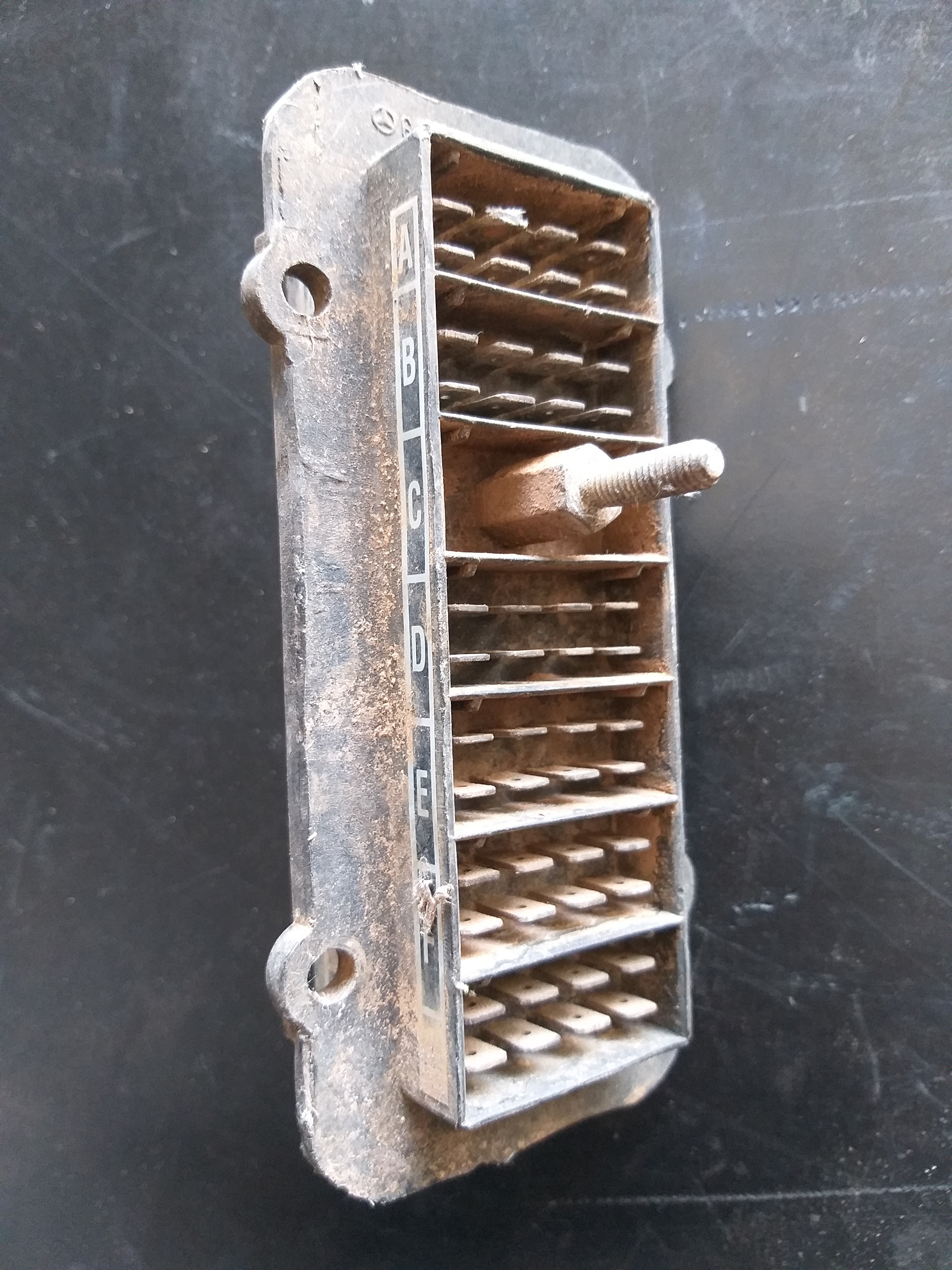 PLACA CONEXÃO PEDAL ELETRICO MB 5885458128 2