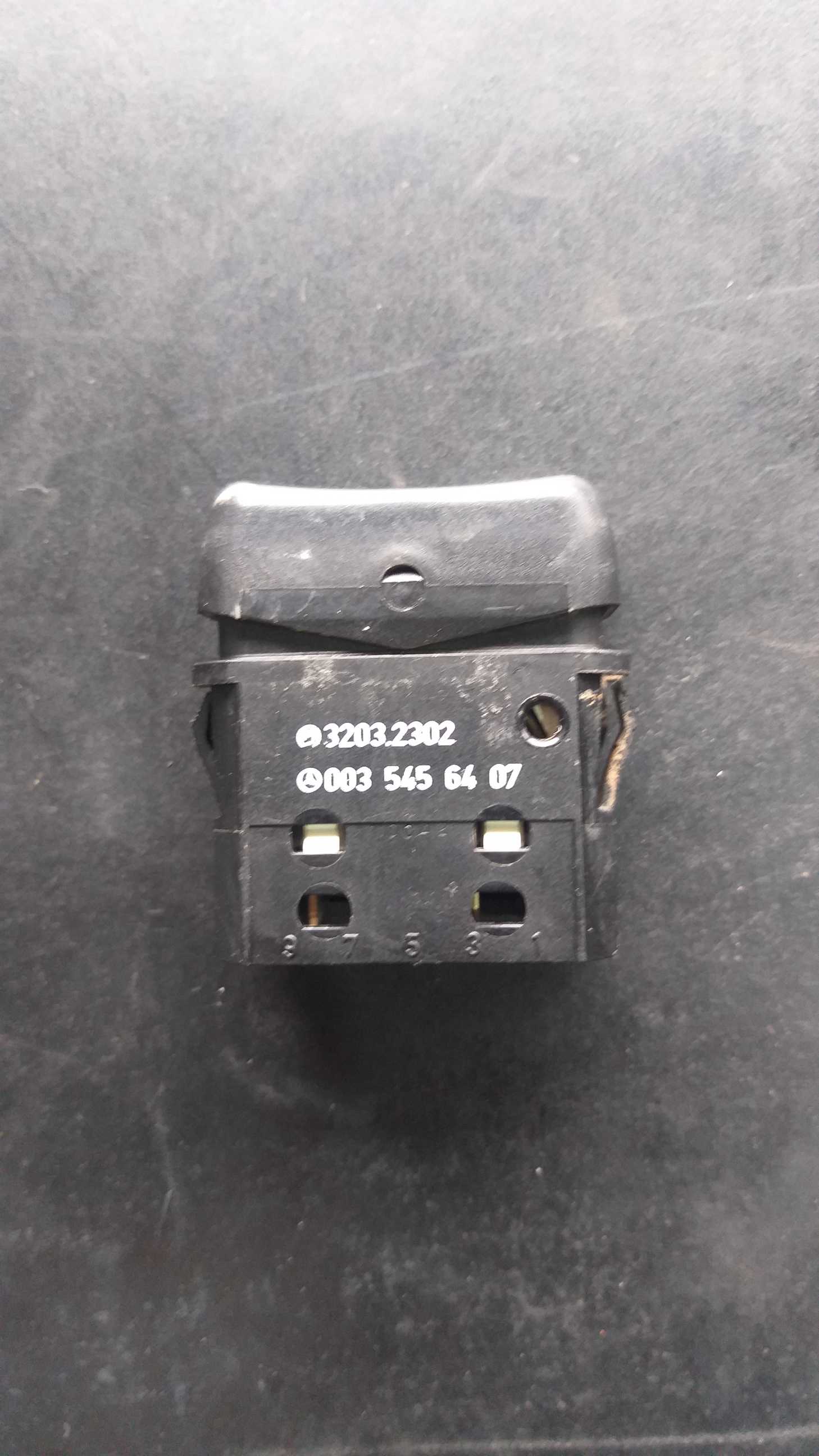 Interruptor do sistema anti-bloqueio ABS 0035456407 2