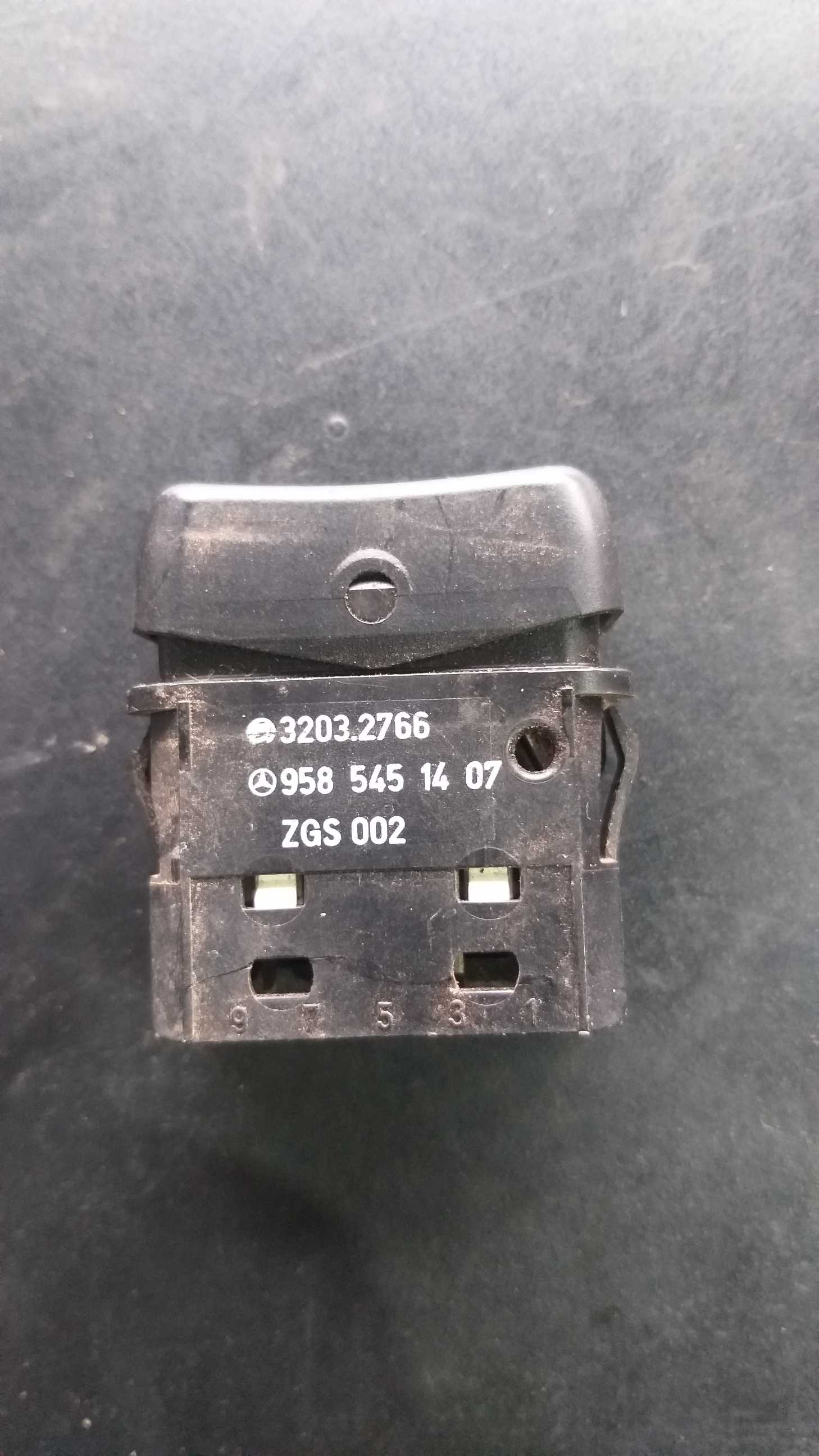 Interruptor Iluminação Interna original MB 9585451407 2
