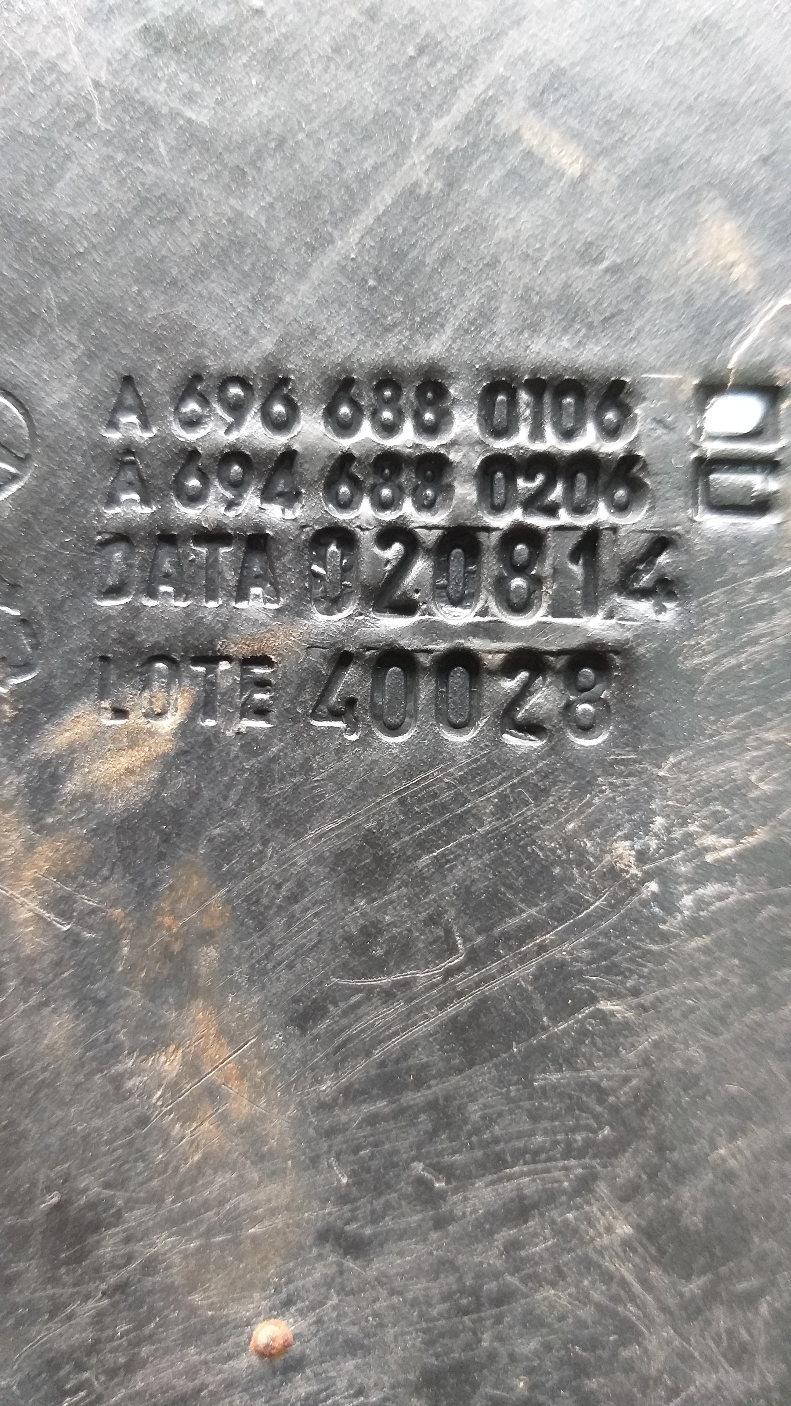 Moldura Revestimento Coluna Mercedes Benz 1635 6966880106 3