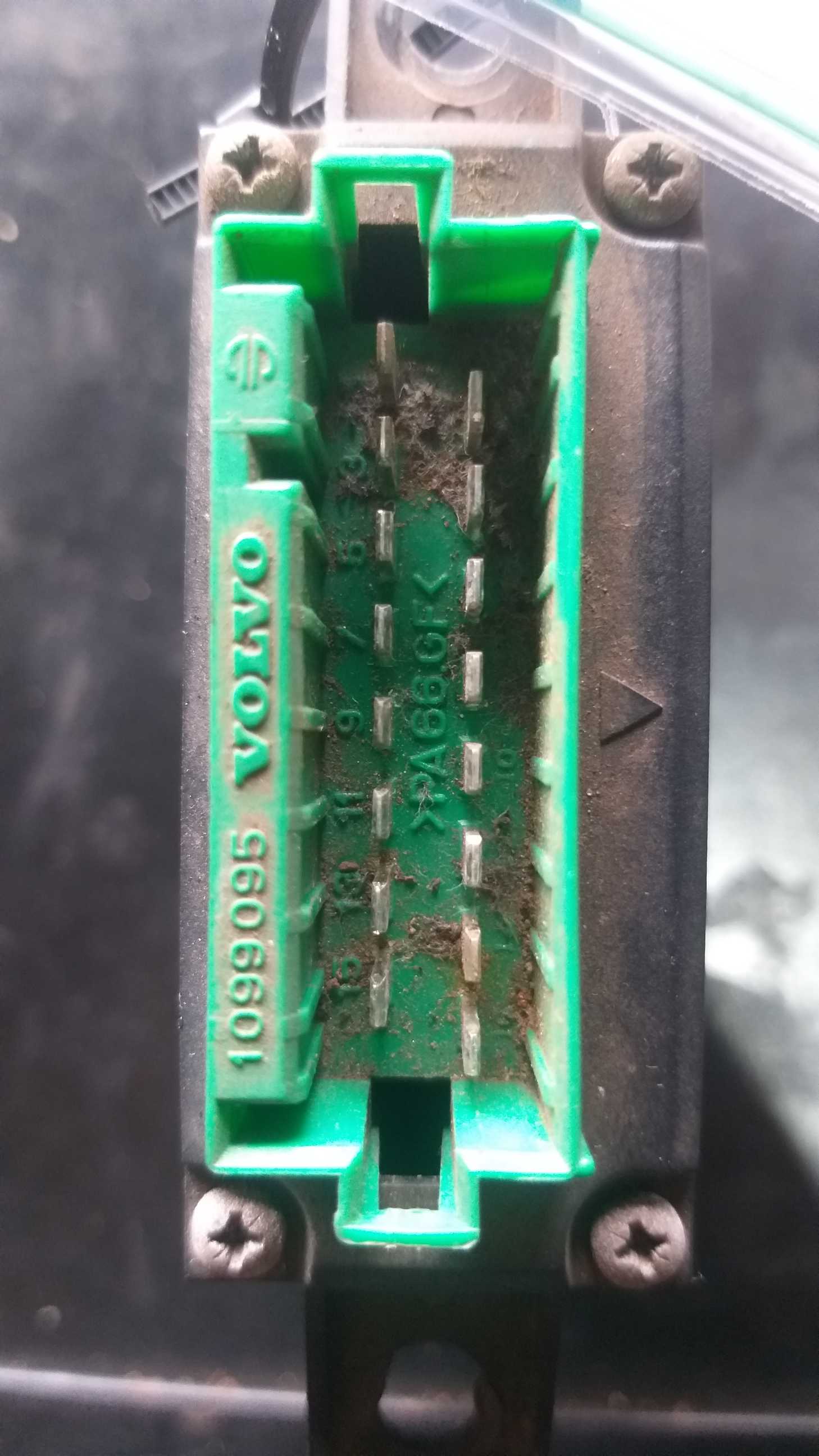 Rele do Pisca Alerta Volvo 1079476 2