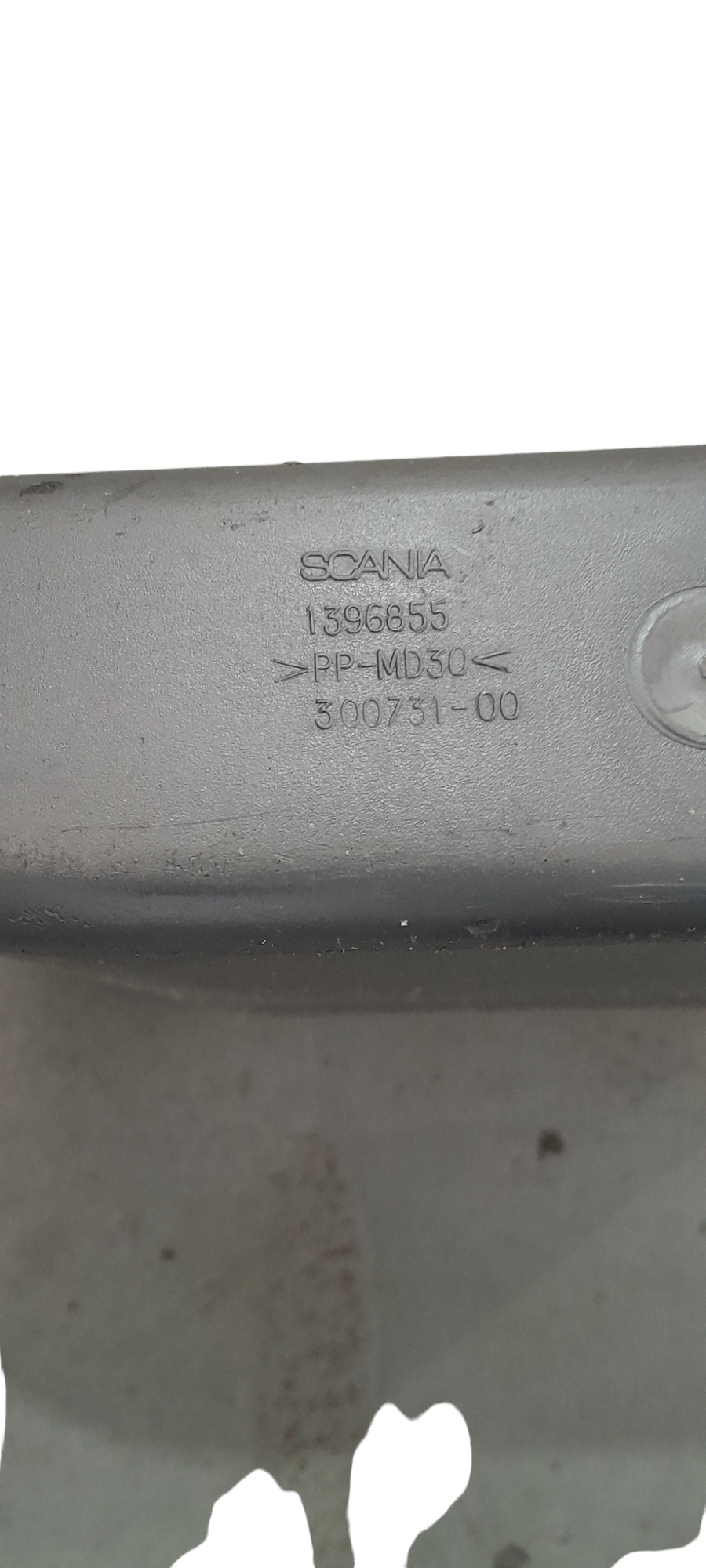 Acabamento Porta Objeto Scania 1396855 3