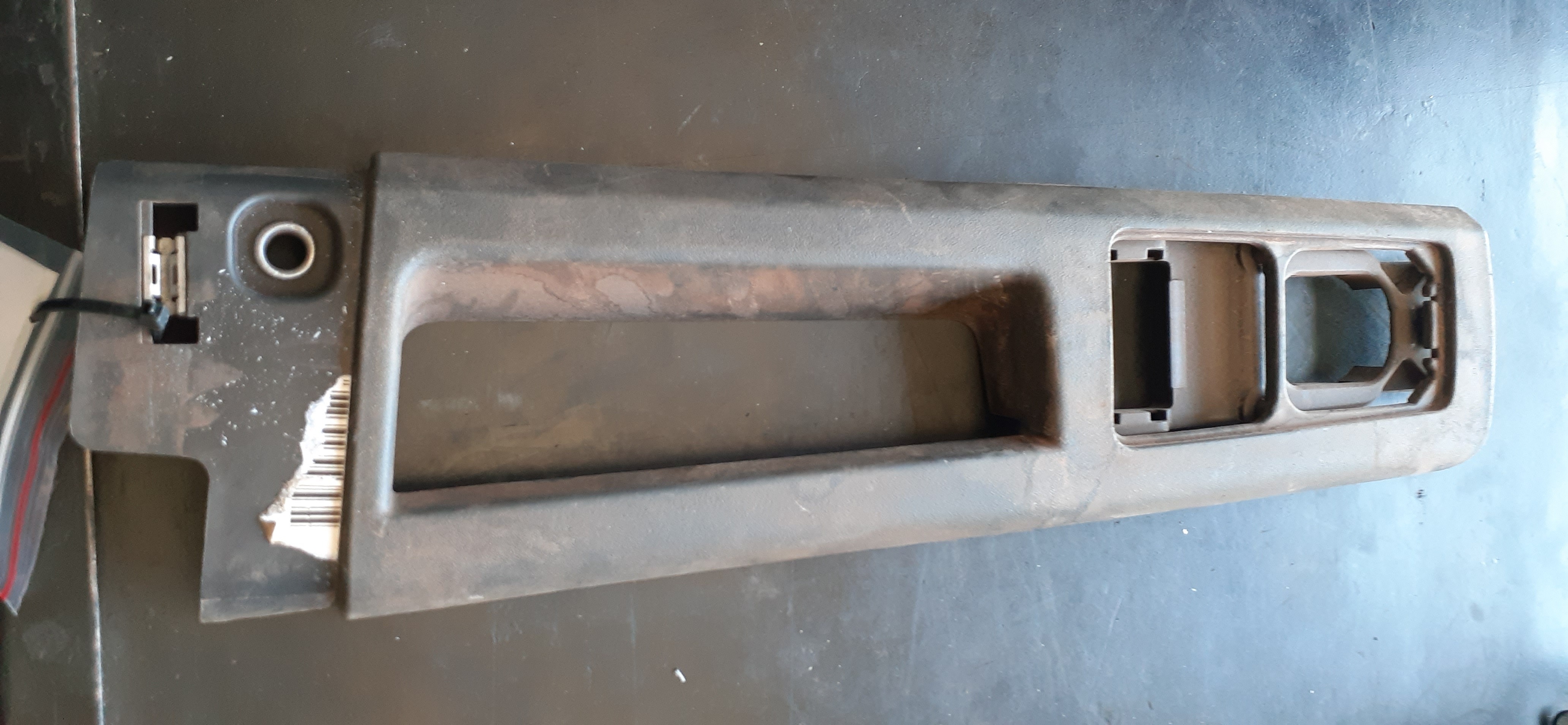 MOLDURA PUXADOR PORTA VW CONSTELLATION LD