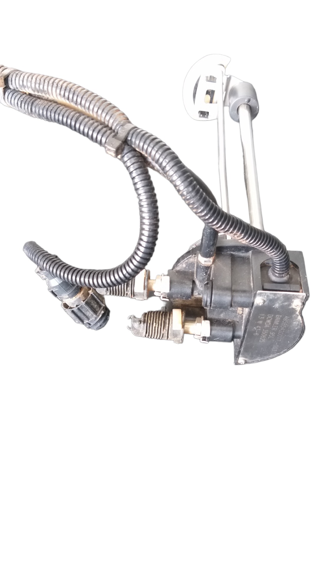 Boia Original Tanque Arla Com Chicote Mb 958540017 2