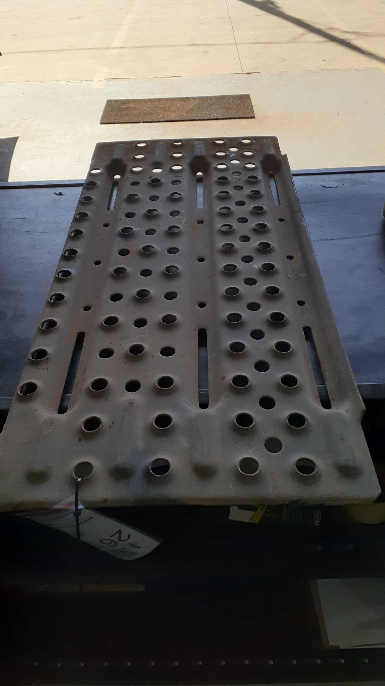 PLATAFORMA CHASSI SCANIA PEQUENA