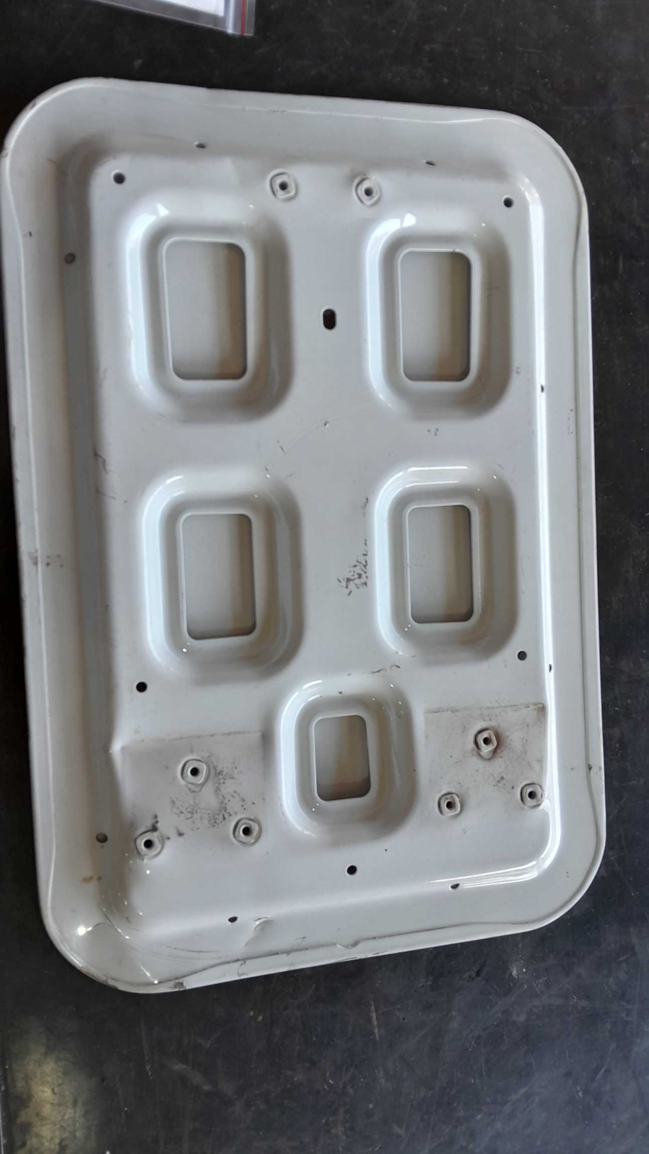 TAMPA DA PORTINHOLA LATERAL ORIGINAL IVECO 504153138 2