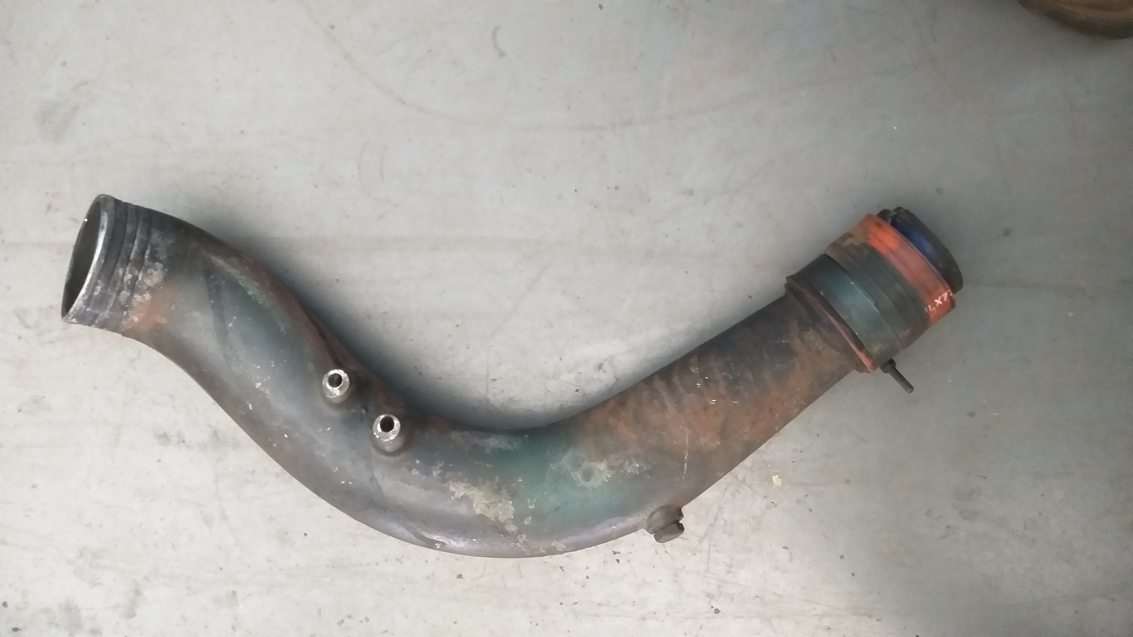 TUBO SAIDA DE AR TURBINA ORIGINAL SCANIA 113 375528 2