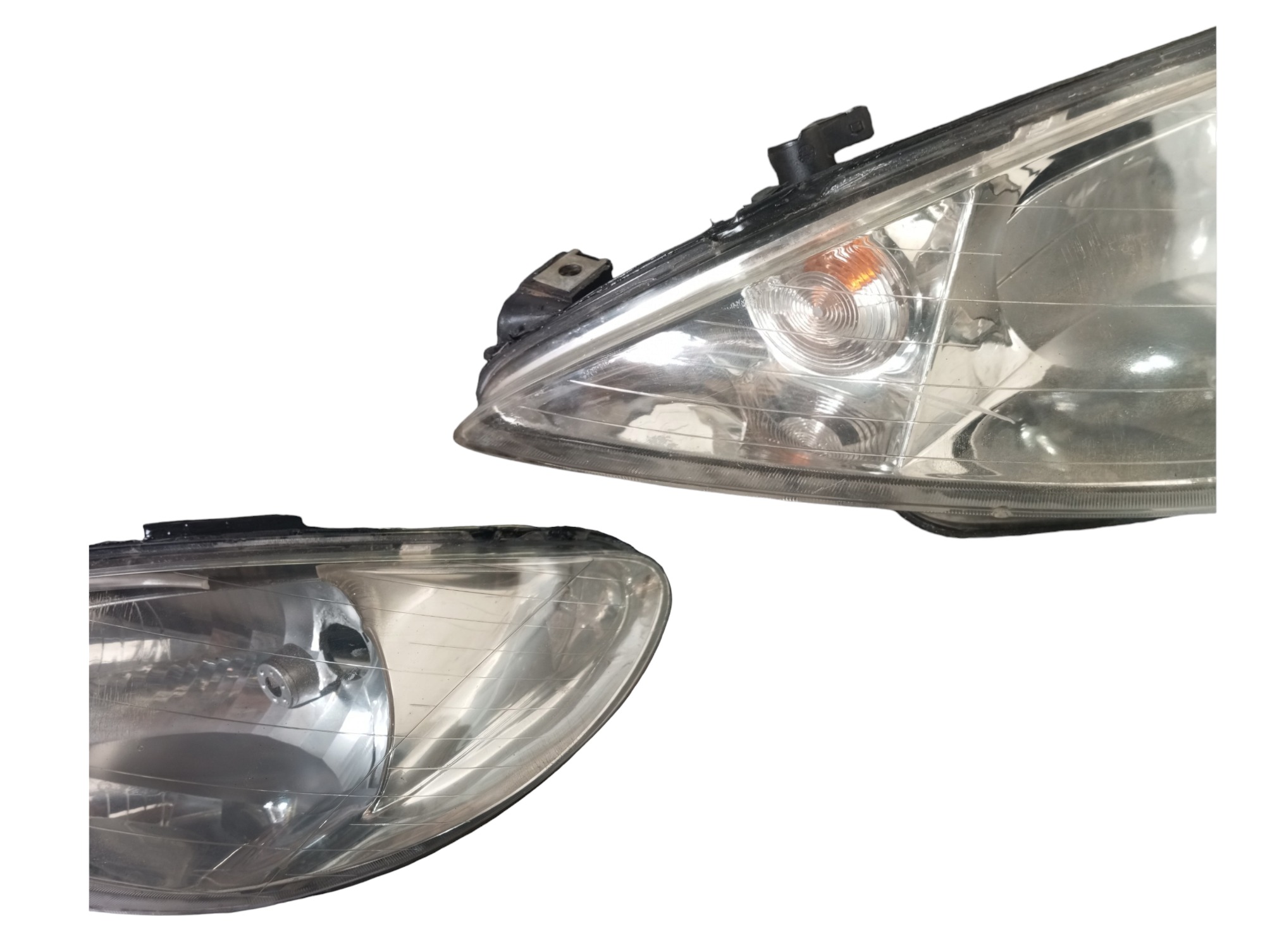 Farol Esquerdo Peugeot 206 1.4  2000 2001 2002 2003 2004  Esquerdo 2