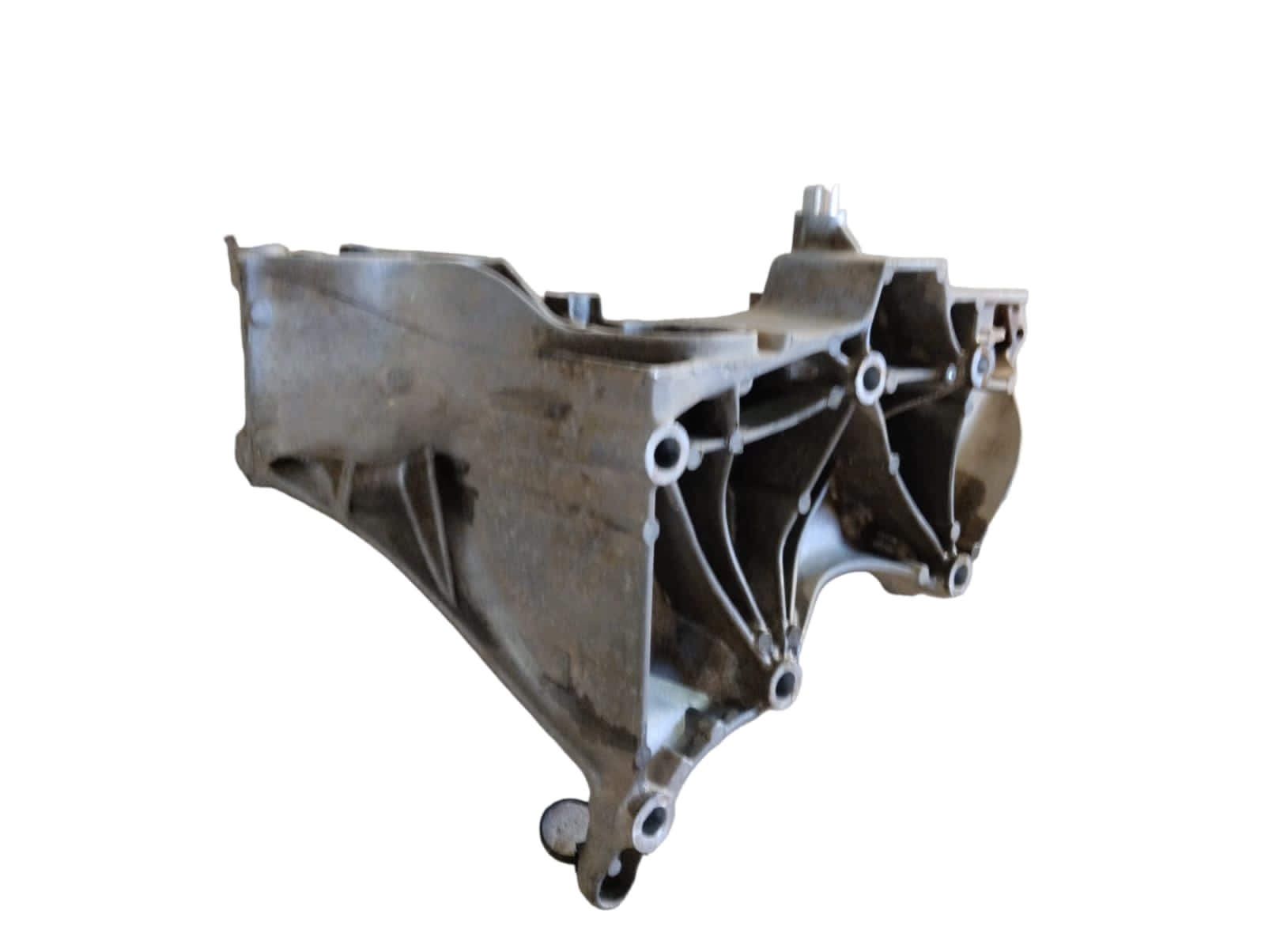 Suporte Alternador Renault Duster 2.0 2012 2013 2014 82010 8