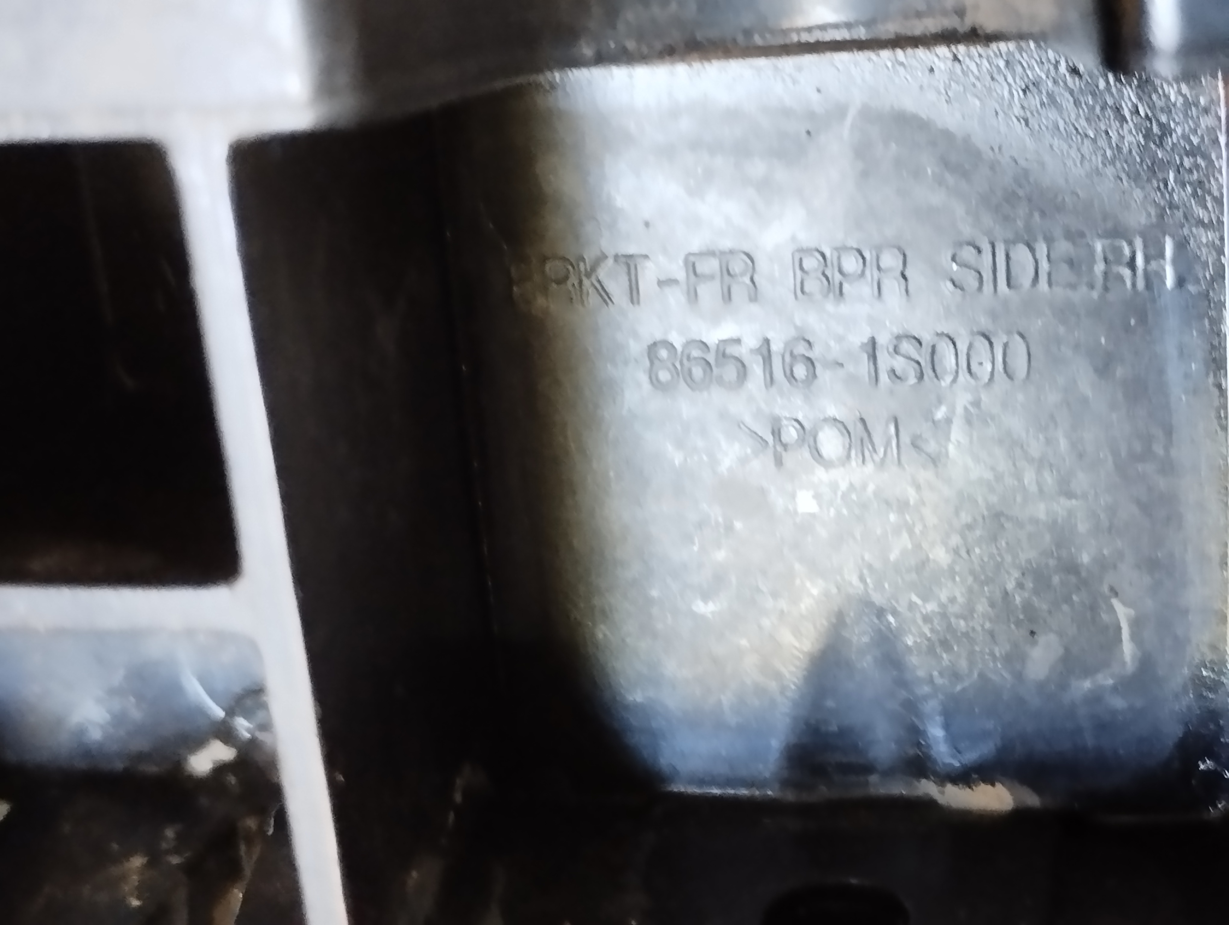 Guia Para-choque Dianteiro Direito Hyundai Hb20 2016 A 2019 6