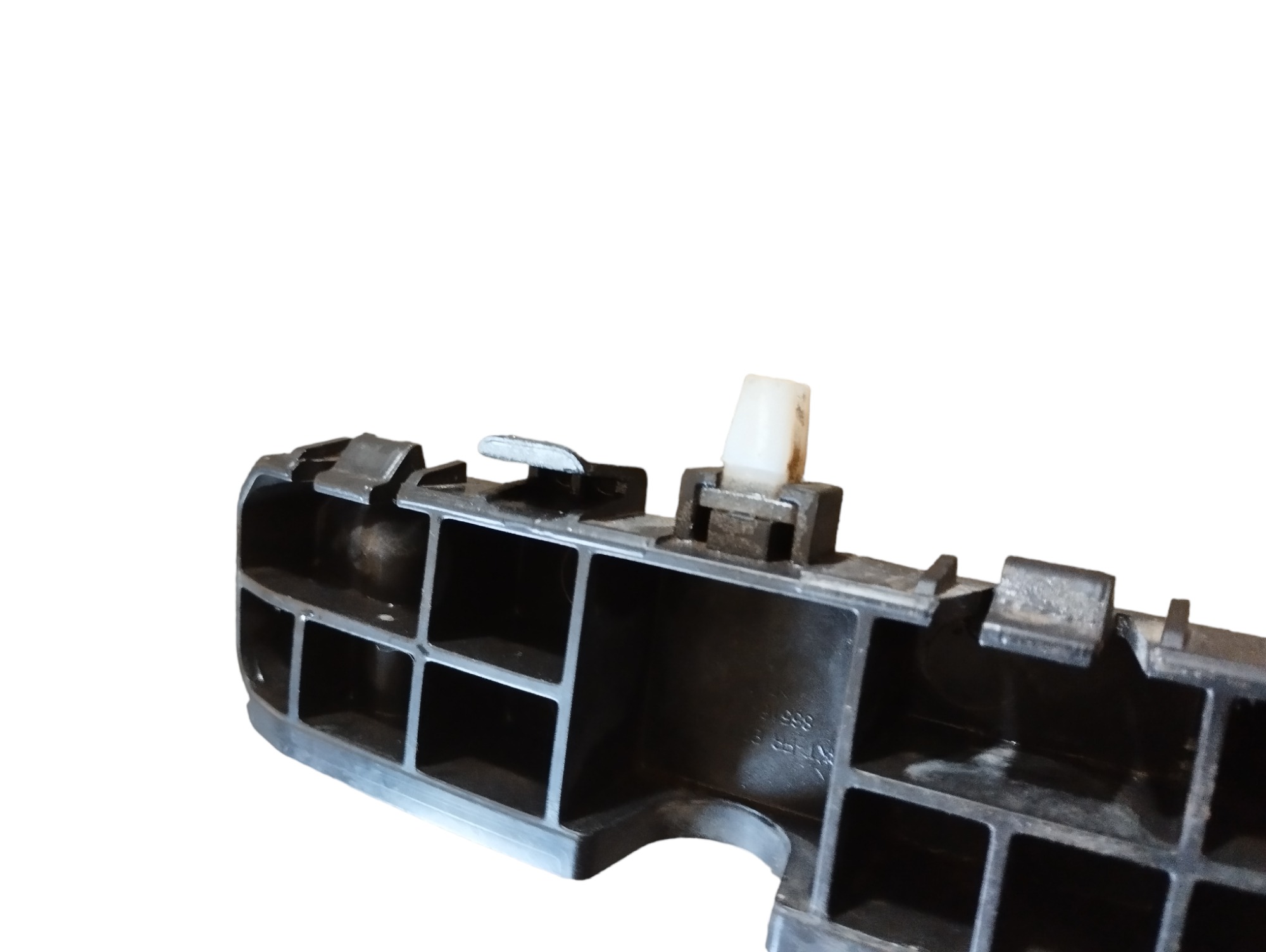 Guia Para-choque Dianteiro Direito Hyundai Hb20 2016 A 2019 9