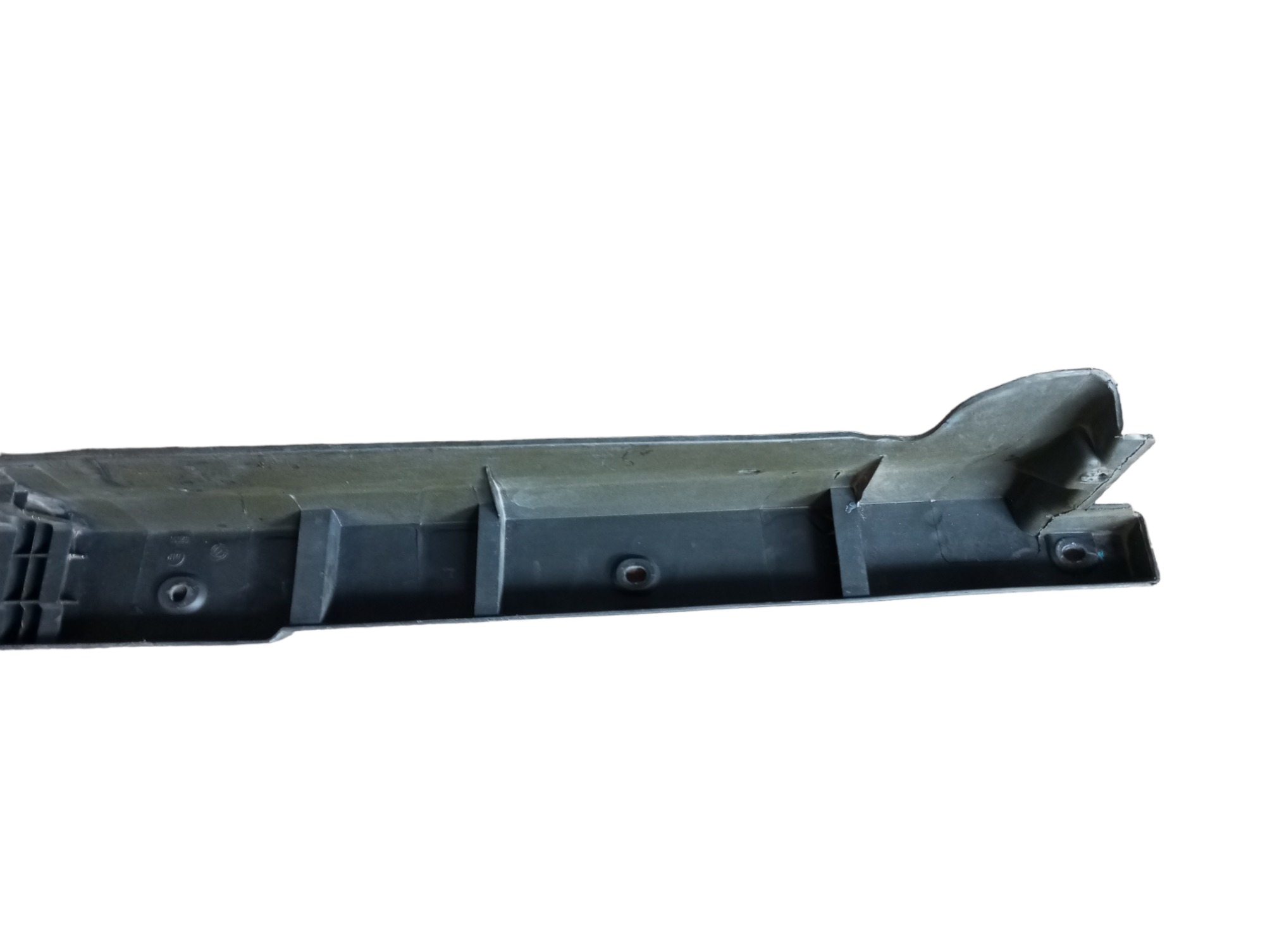 Moldura Superior Tampa Traseira Fiat Strada 2008 2009 2010 4