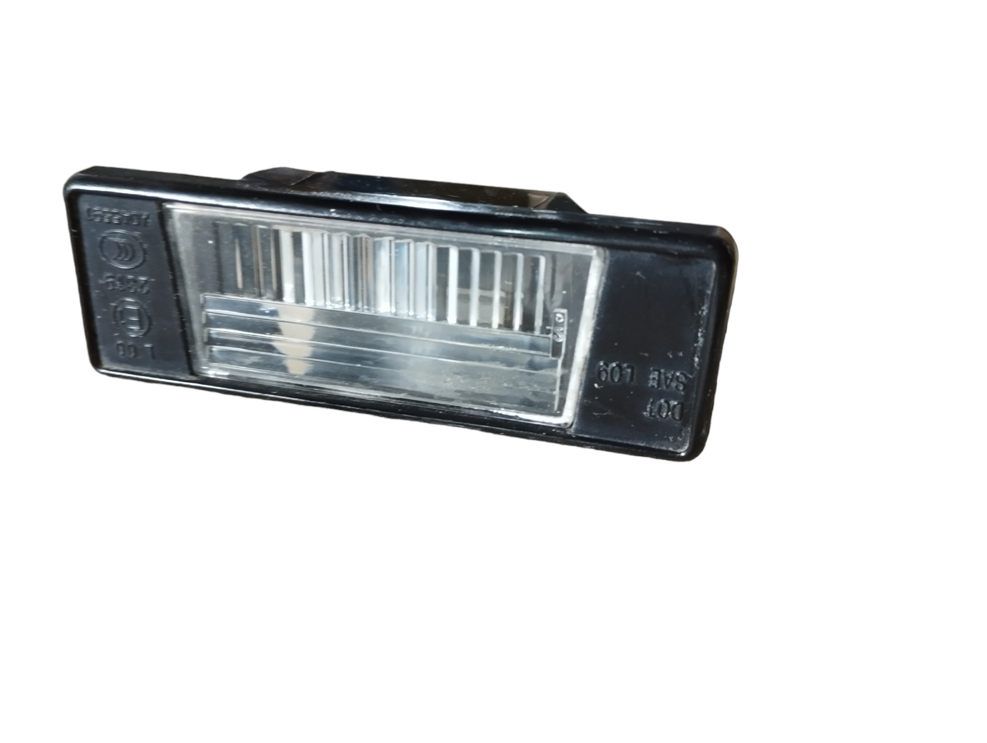Luz De Placa Traseira Nissan Versa 2016 2017 2018 2019 3