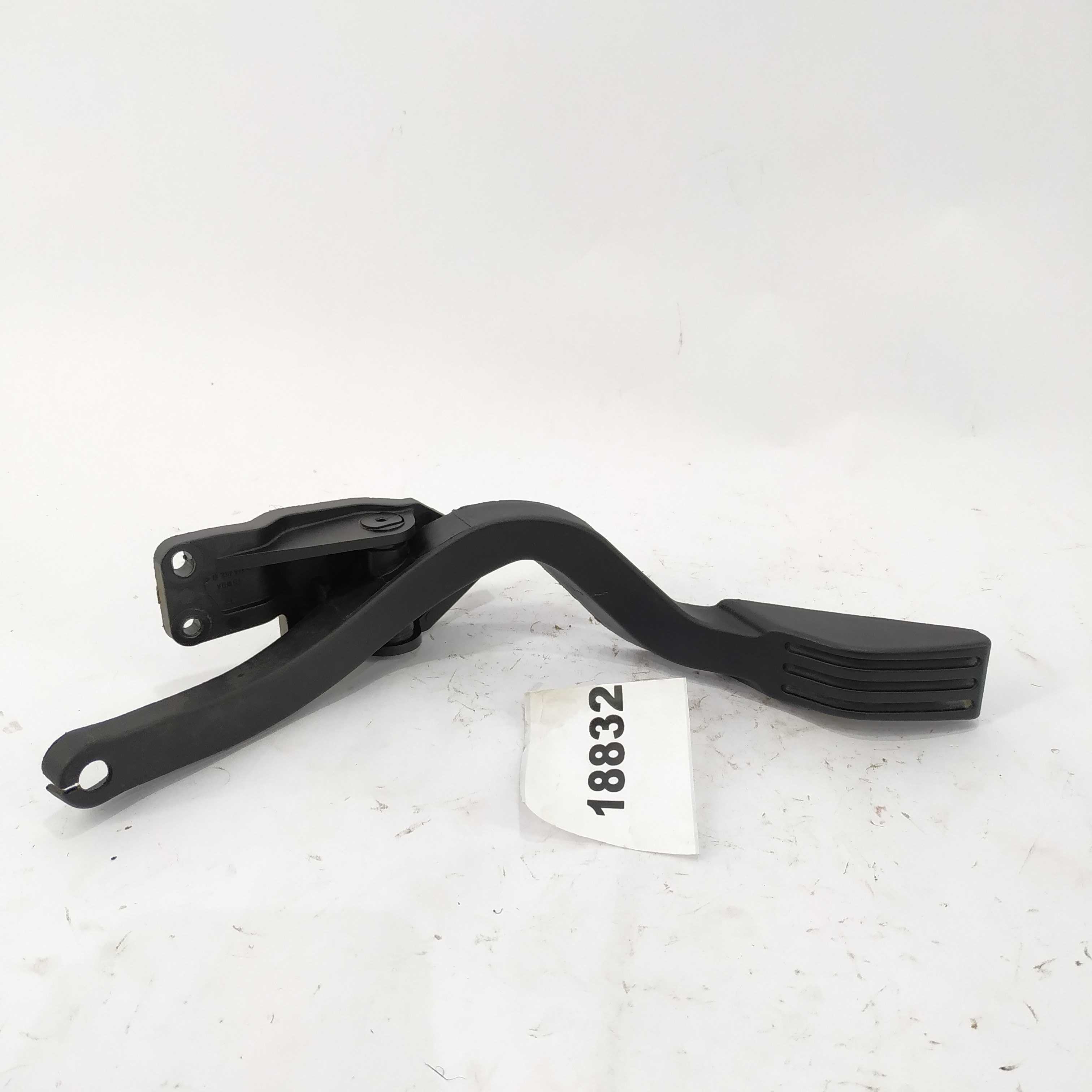 Pedal Acelerador A Cabo Ford Fiesta 2005/2012 -e18832