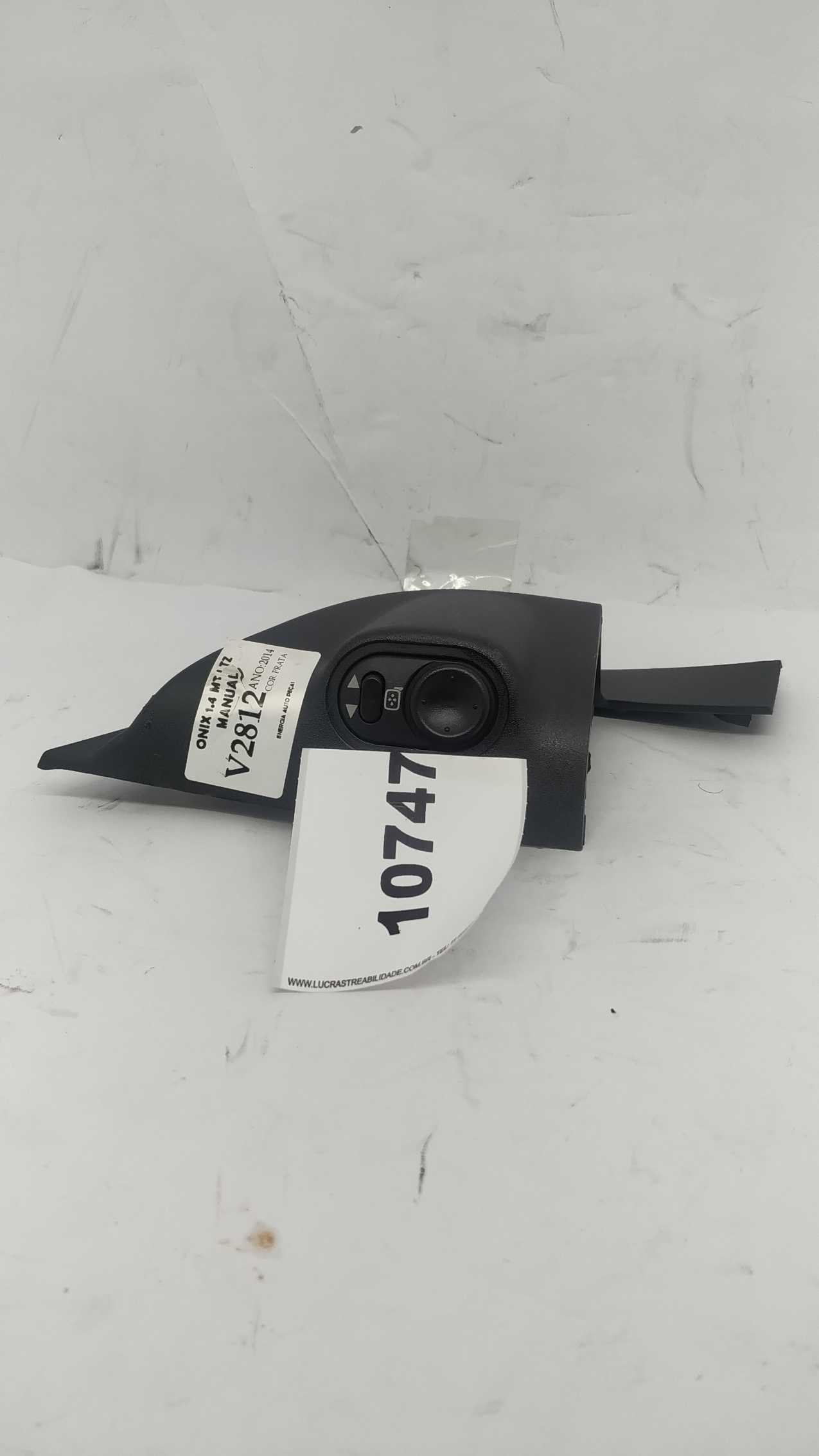 Moldura Interna Do Retrovisor Gm Onix 1.4 2014
