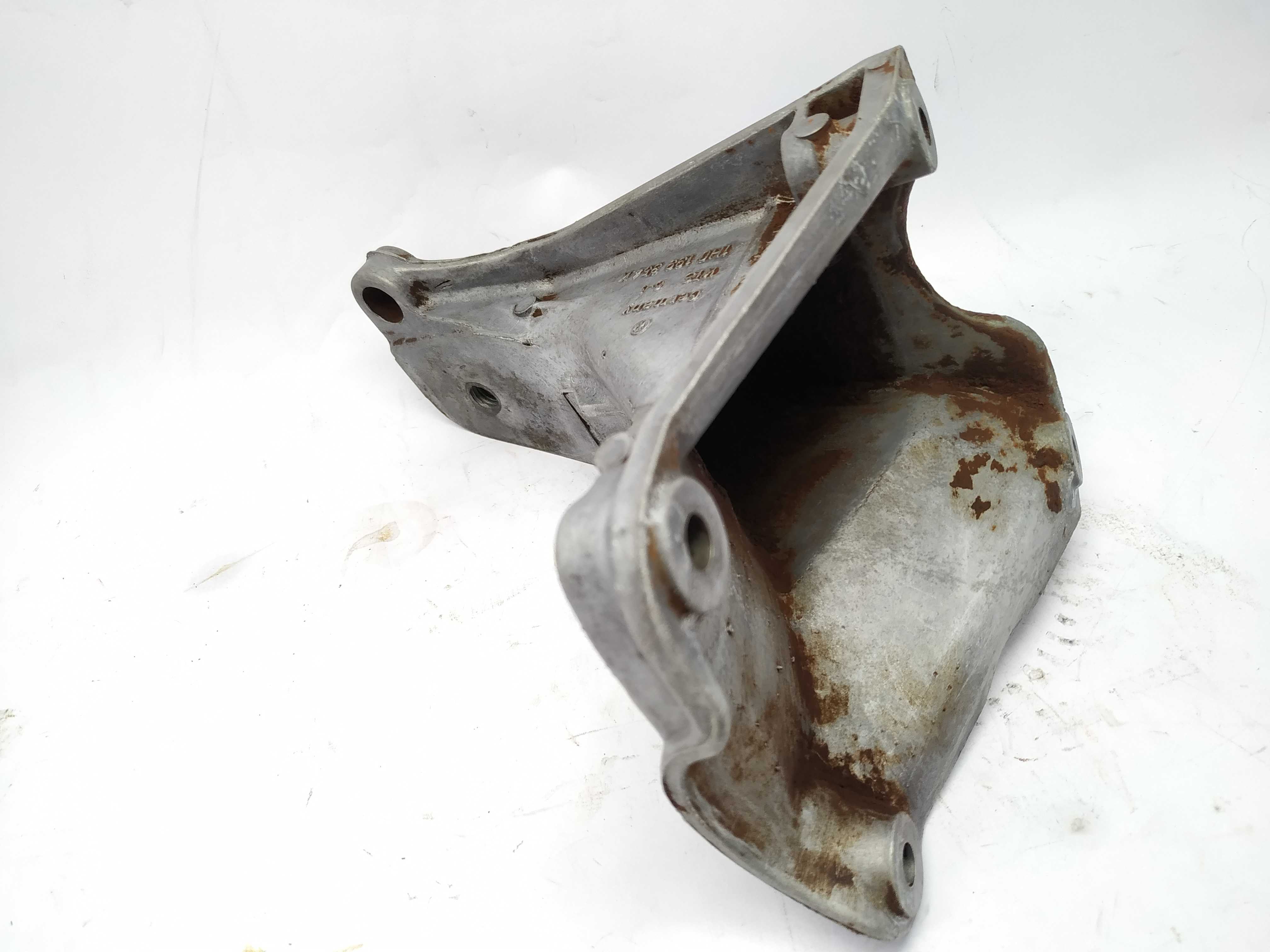 Suporte Traseiro Coxim Motor Volkswagen Golf Ano 1995 E32914 2