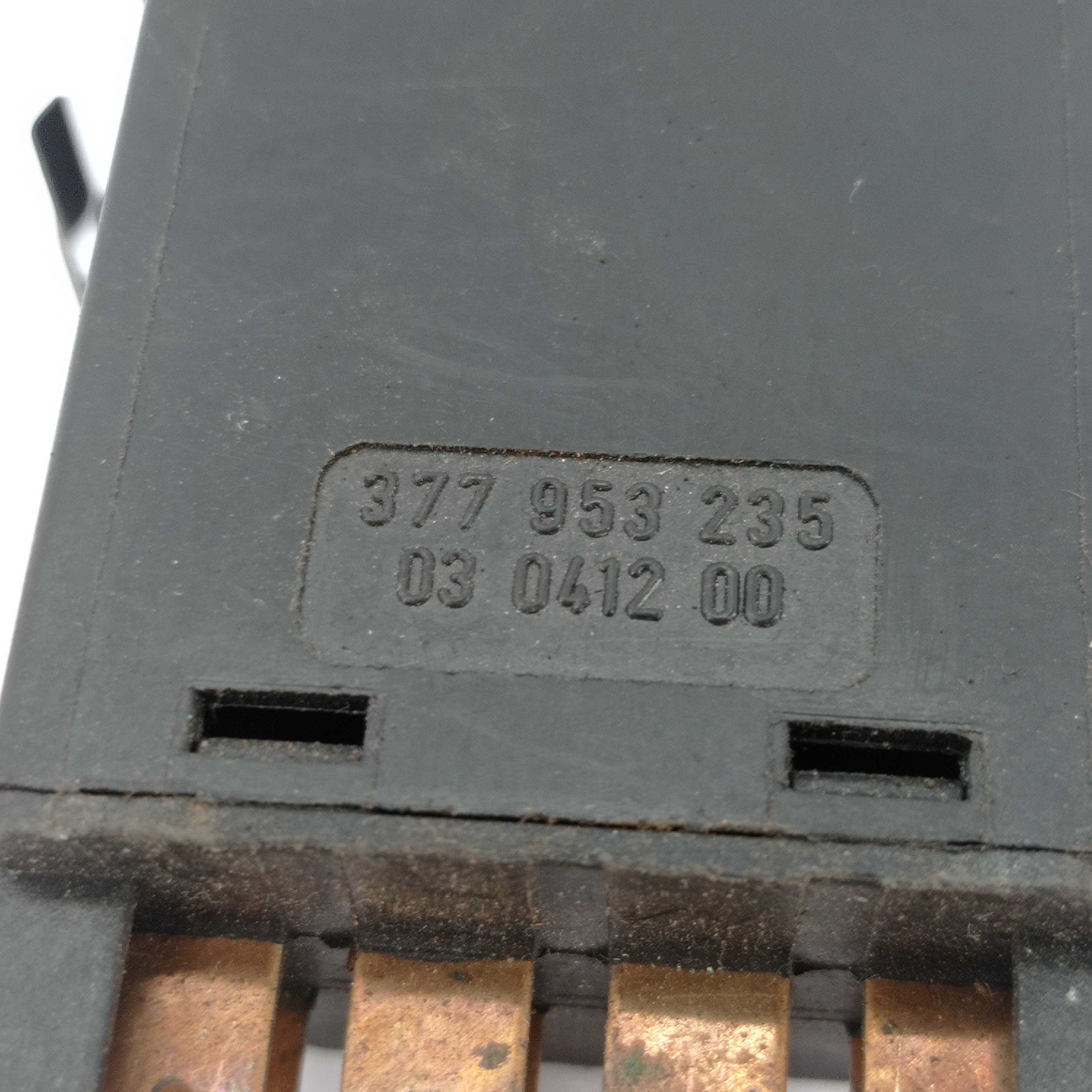 Botão Pisca Alerta Volkswagen Gol 377953235 E20654 5