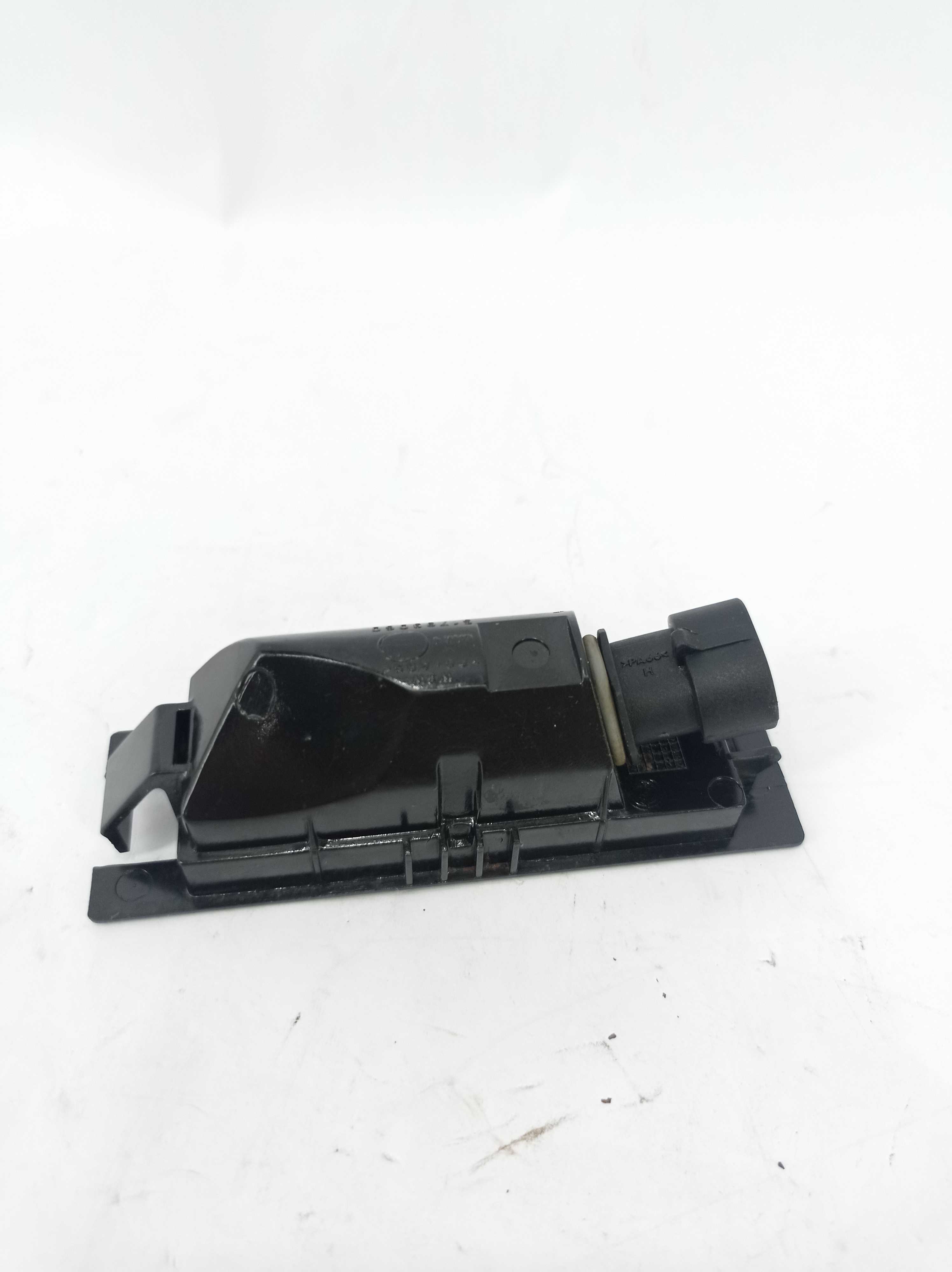 Lanterna de placa Fiat Grand Siena 51793060 Estoque