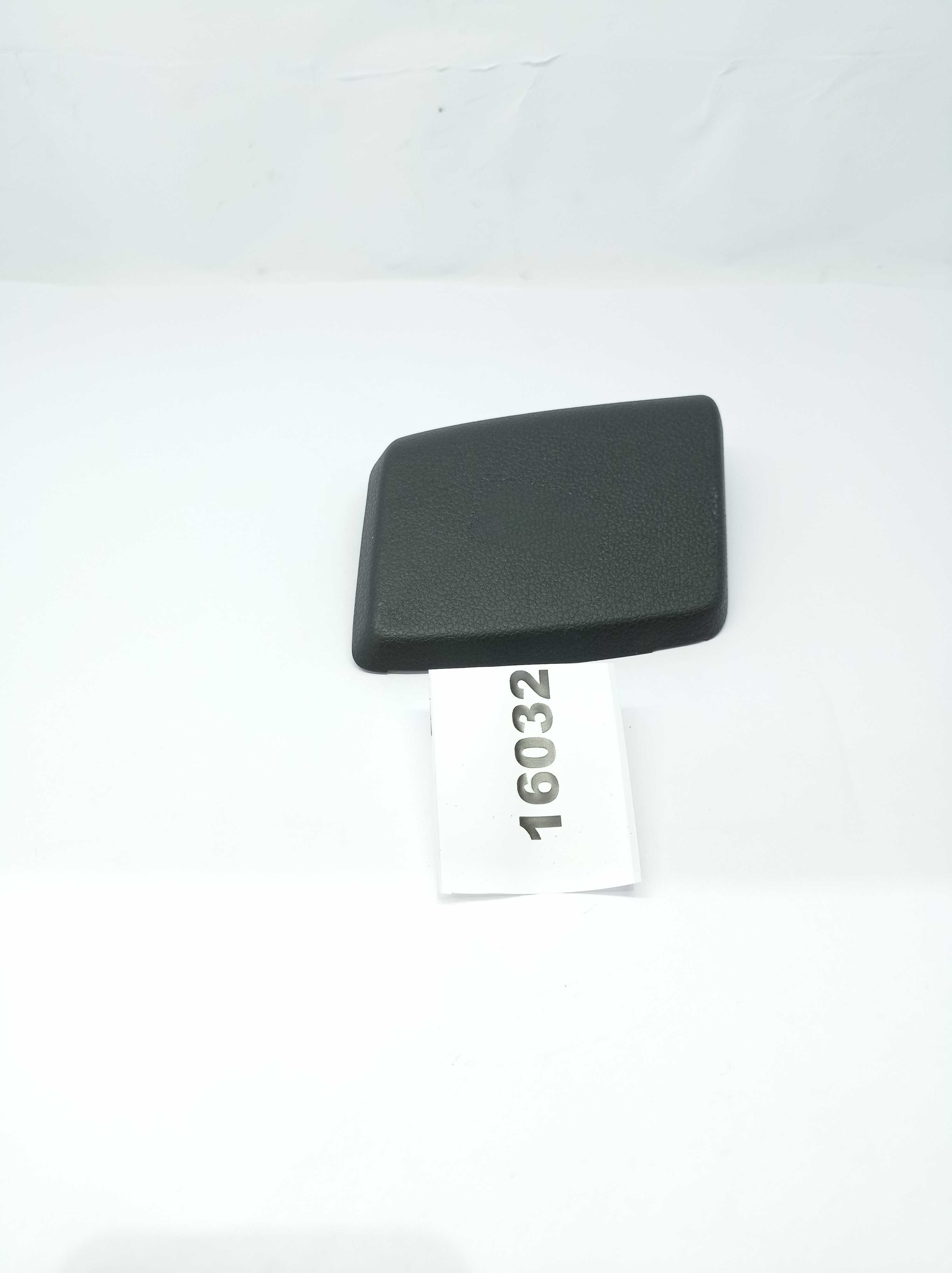 Moldura Tampa Traseira Lado Direito Vw Fox 14/17 5z6867656 2