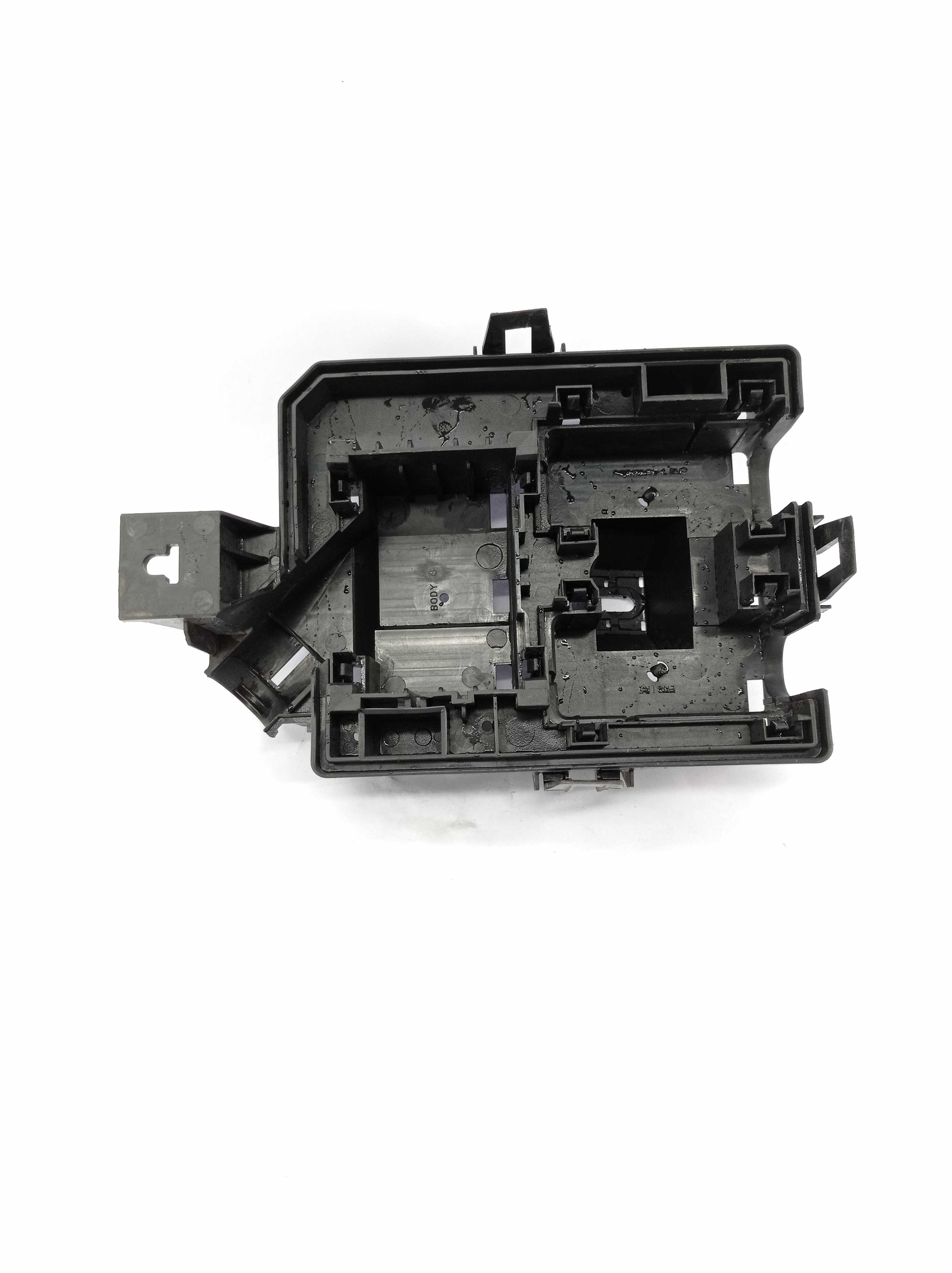 Carcaça Da Caixa De Fusíveis Gm Onix 95941608 E19307 3