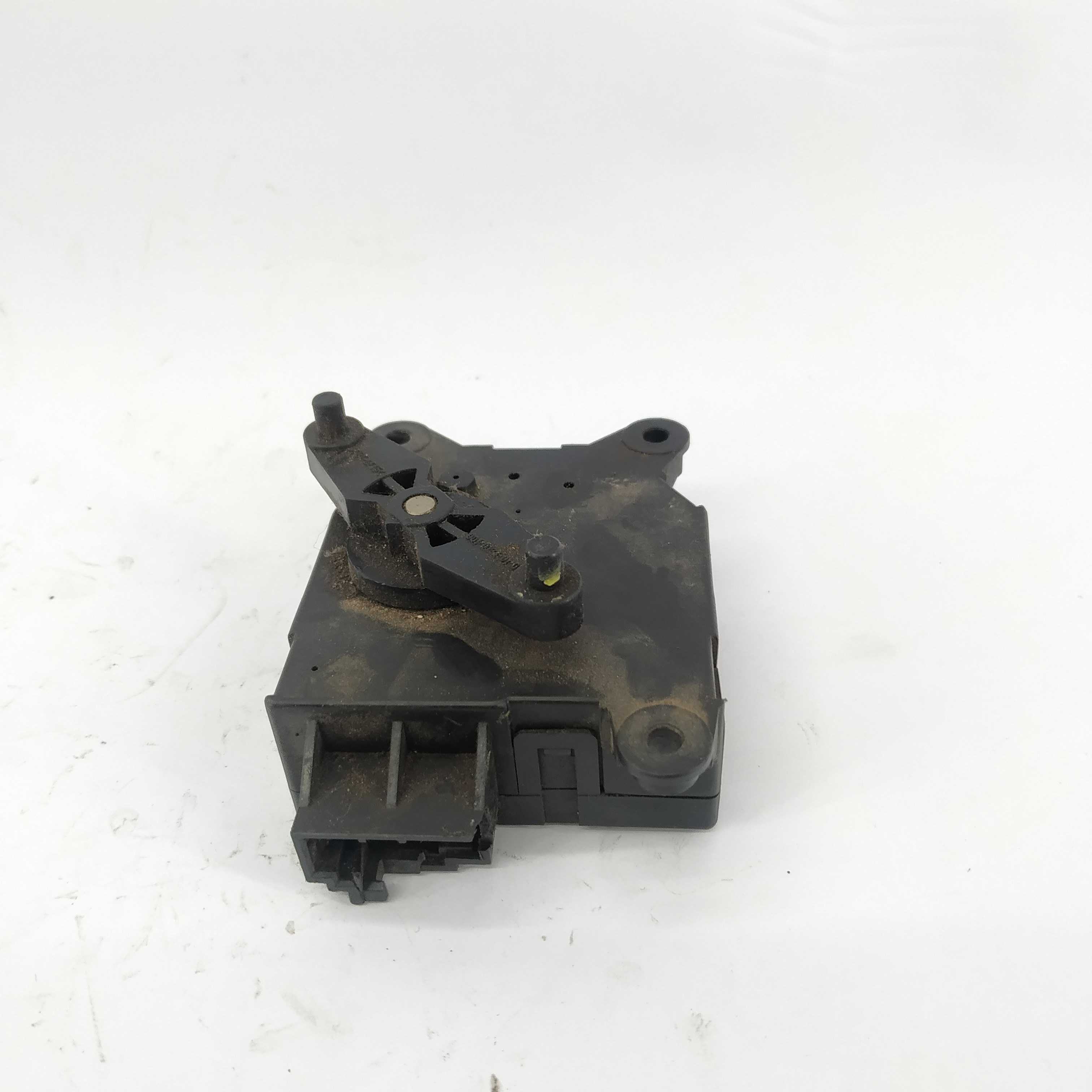 Motor Atuador Caixa De Ar Gm Corsa Montana 030893z E22657
