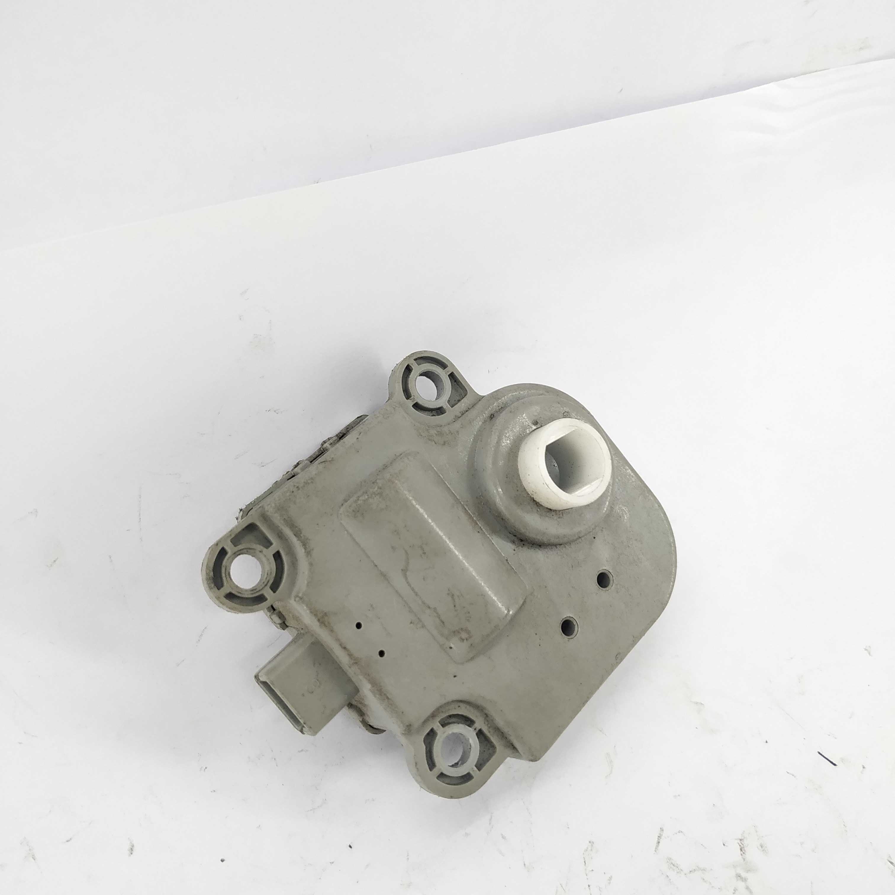 Motor Atuador Caixa Evaporadora Prisma Bc1138004070 E22666 3