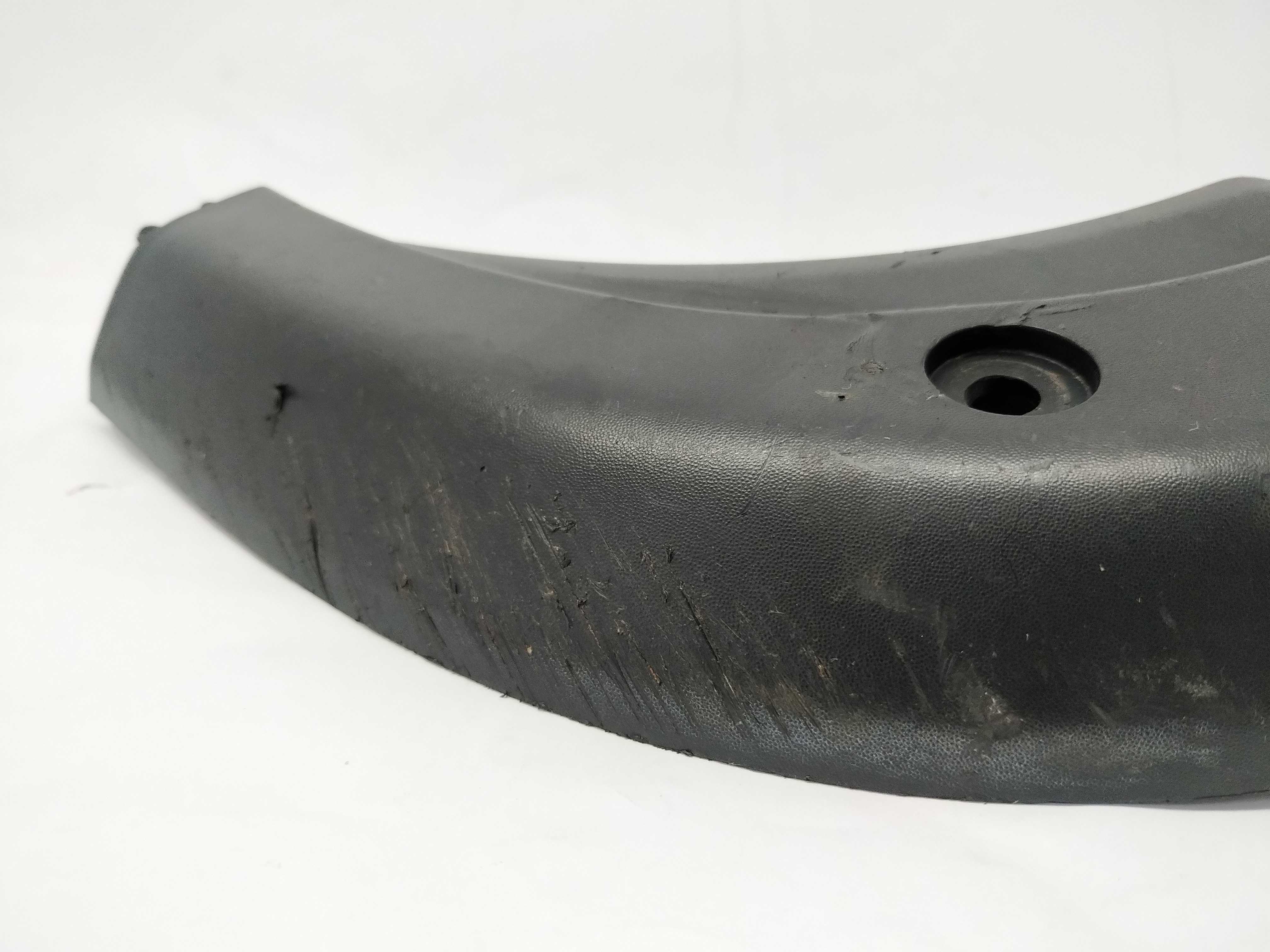 Moldura Acabamento Canto Da Caçamba L/E Fiat Strada 2014/19 6
