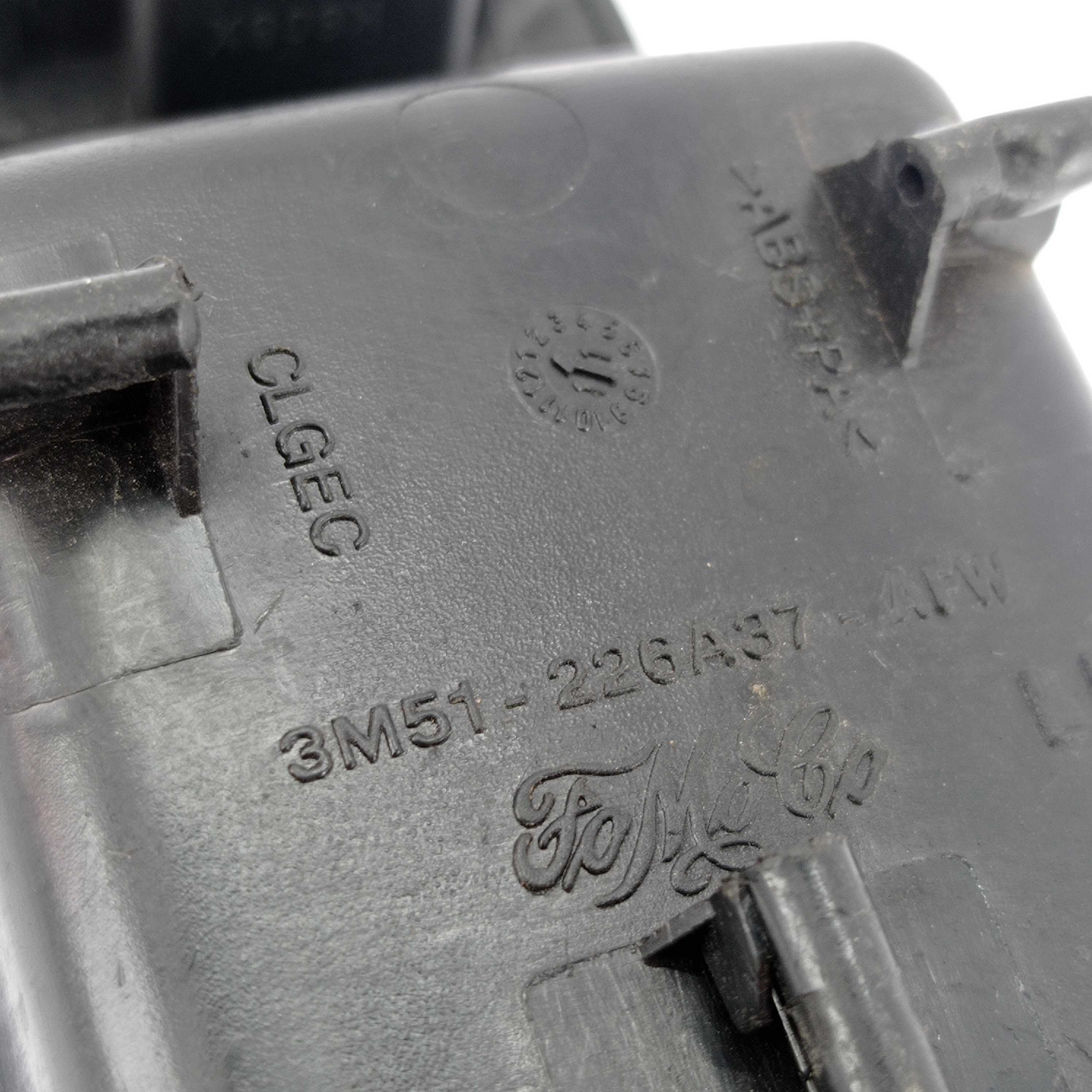 Moldura Botão Tras/esq Ford Focus 3m51226a37 E20497 6