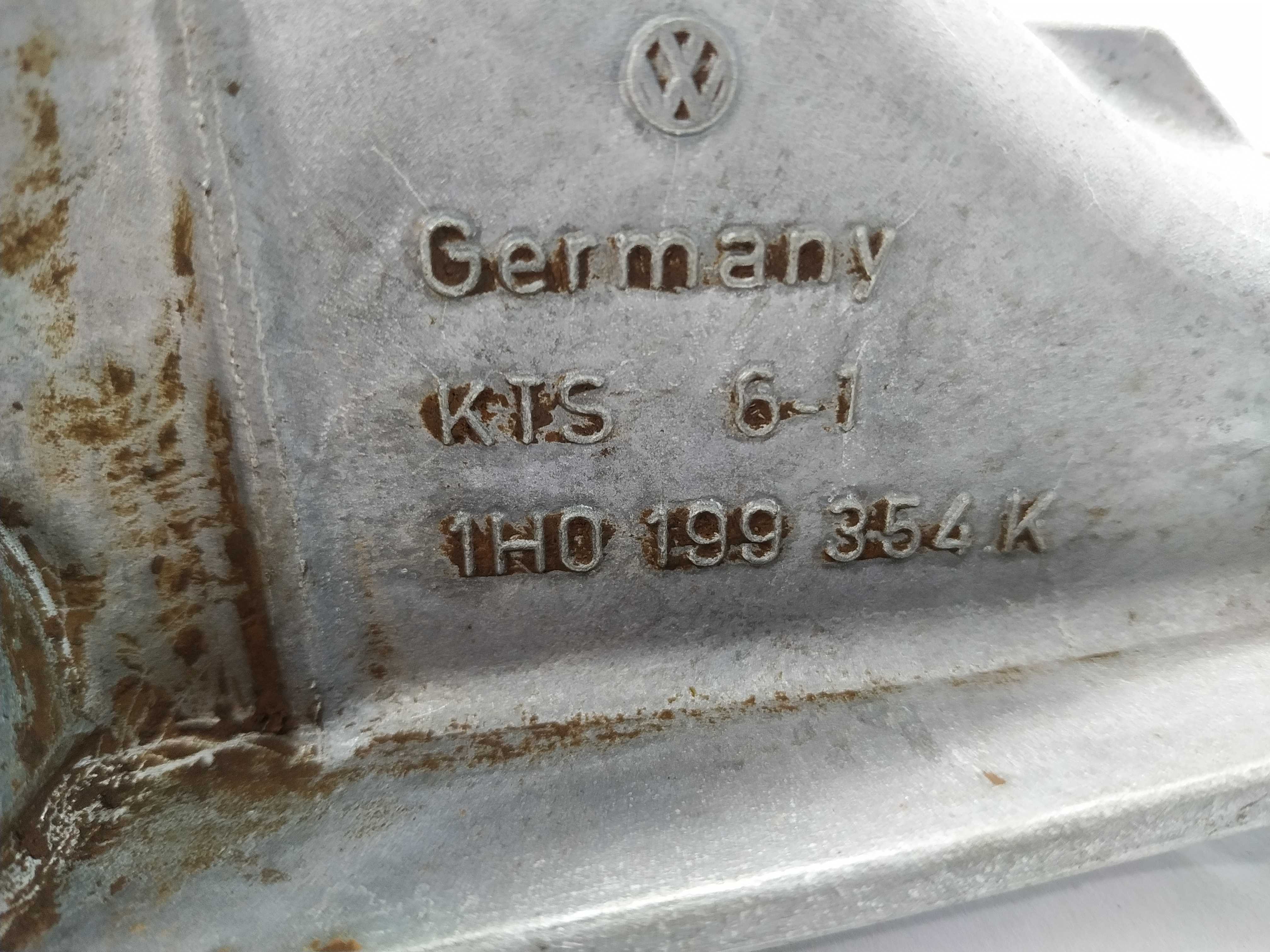 Suporte Traseiro Coxim Motor Volkswagen Golf Ano 1995 E32914 8