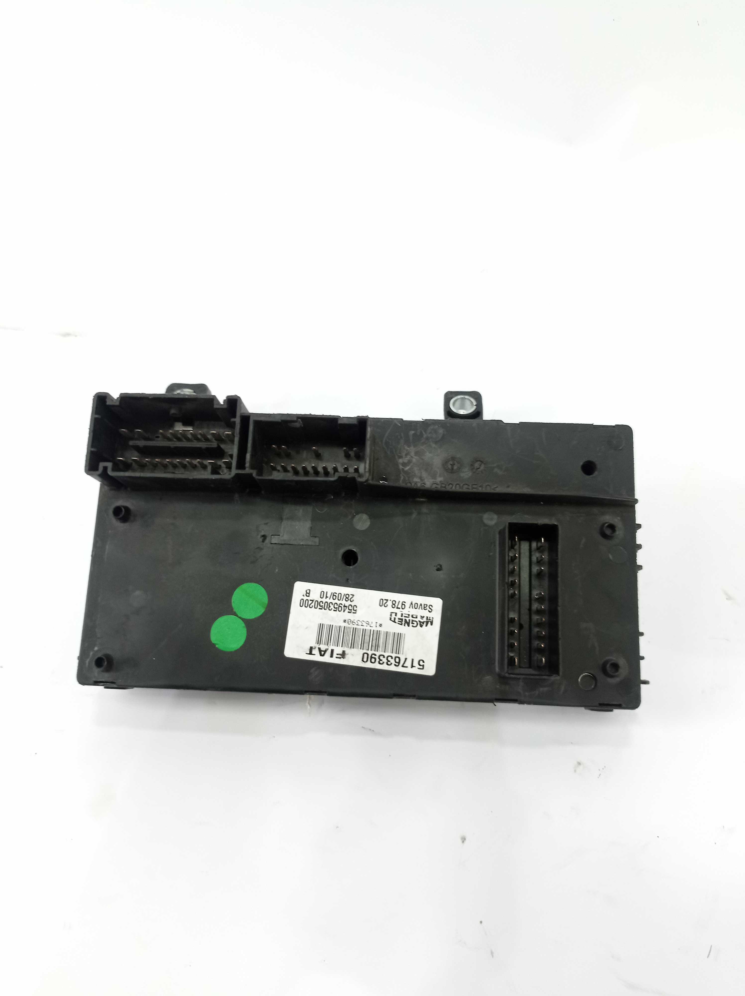 Caixa De Fusível Fiat Linea 1.9 51763390 E27478