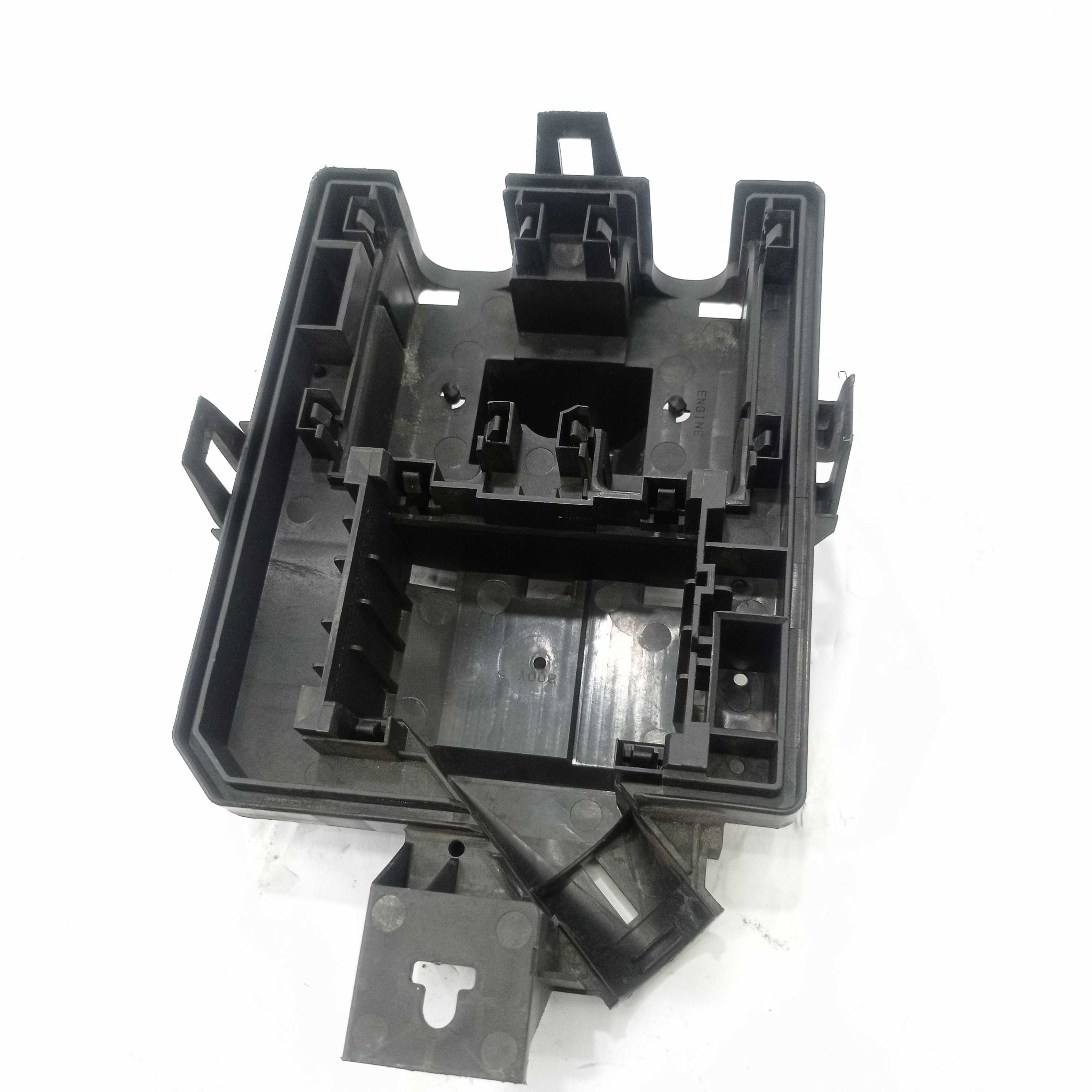 Carcaça Da Caixa De Fusível Gm Spin 95941608 E28279 3