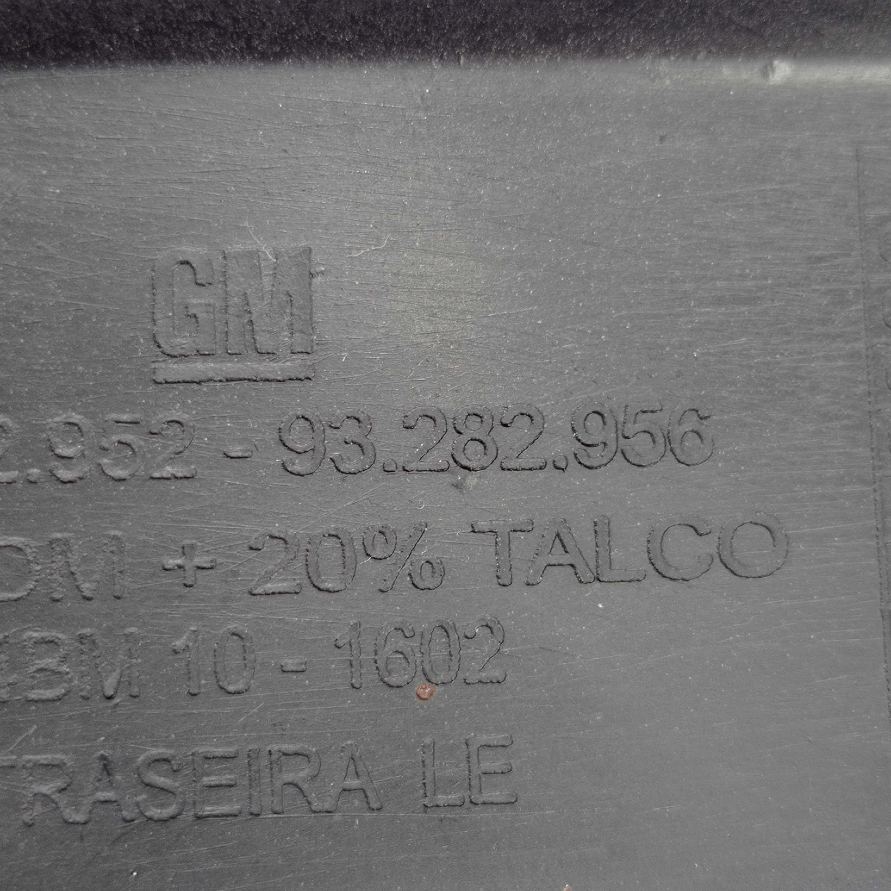 Moldura para-lama Tras Esquerdo GM Corsa  93282956 estoque 4